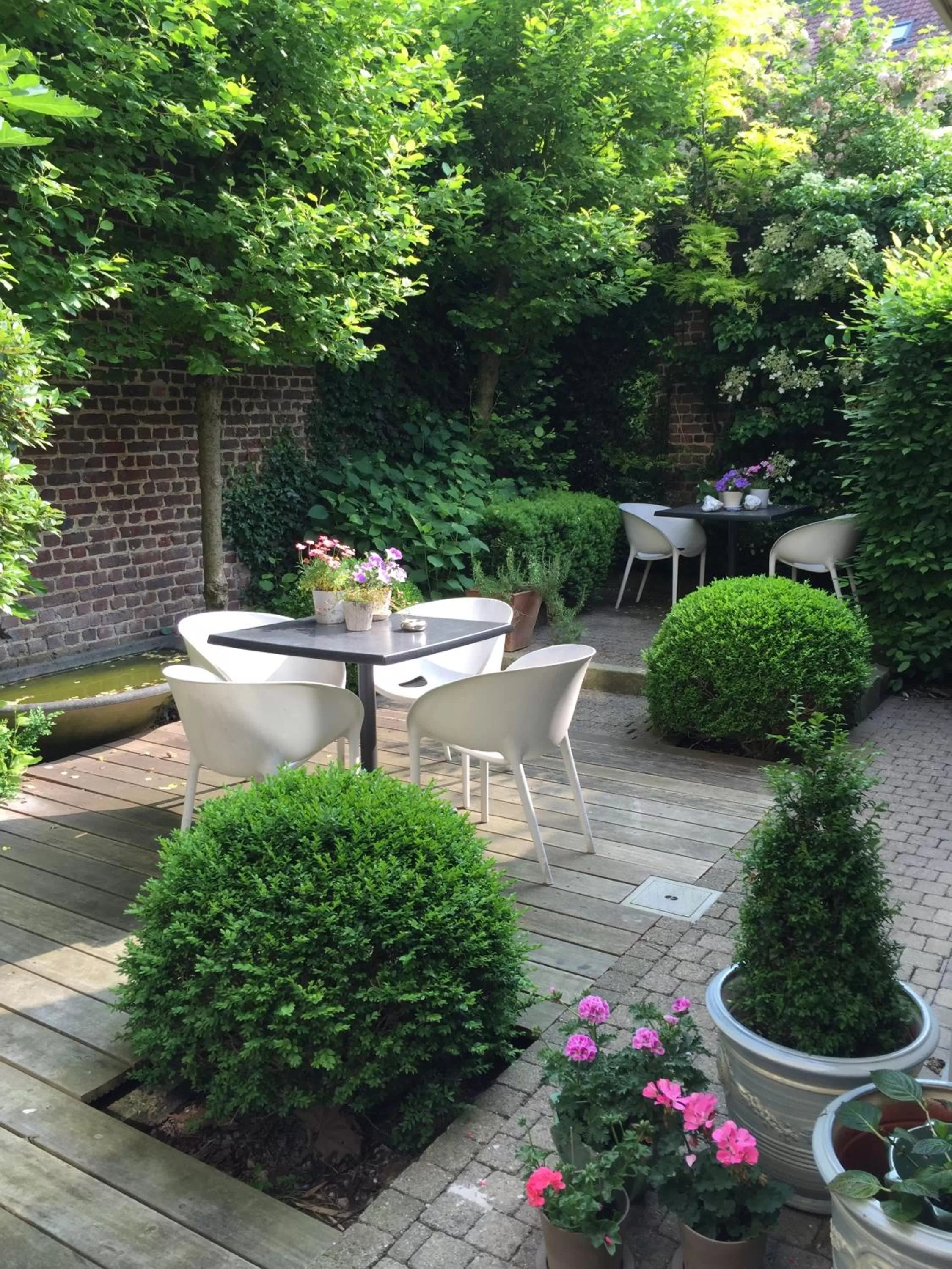 Garden in B&B Sabbajon