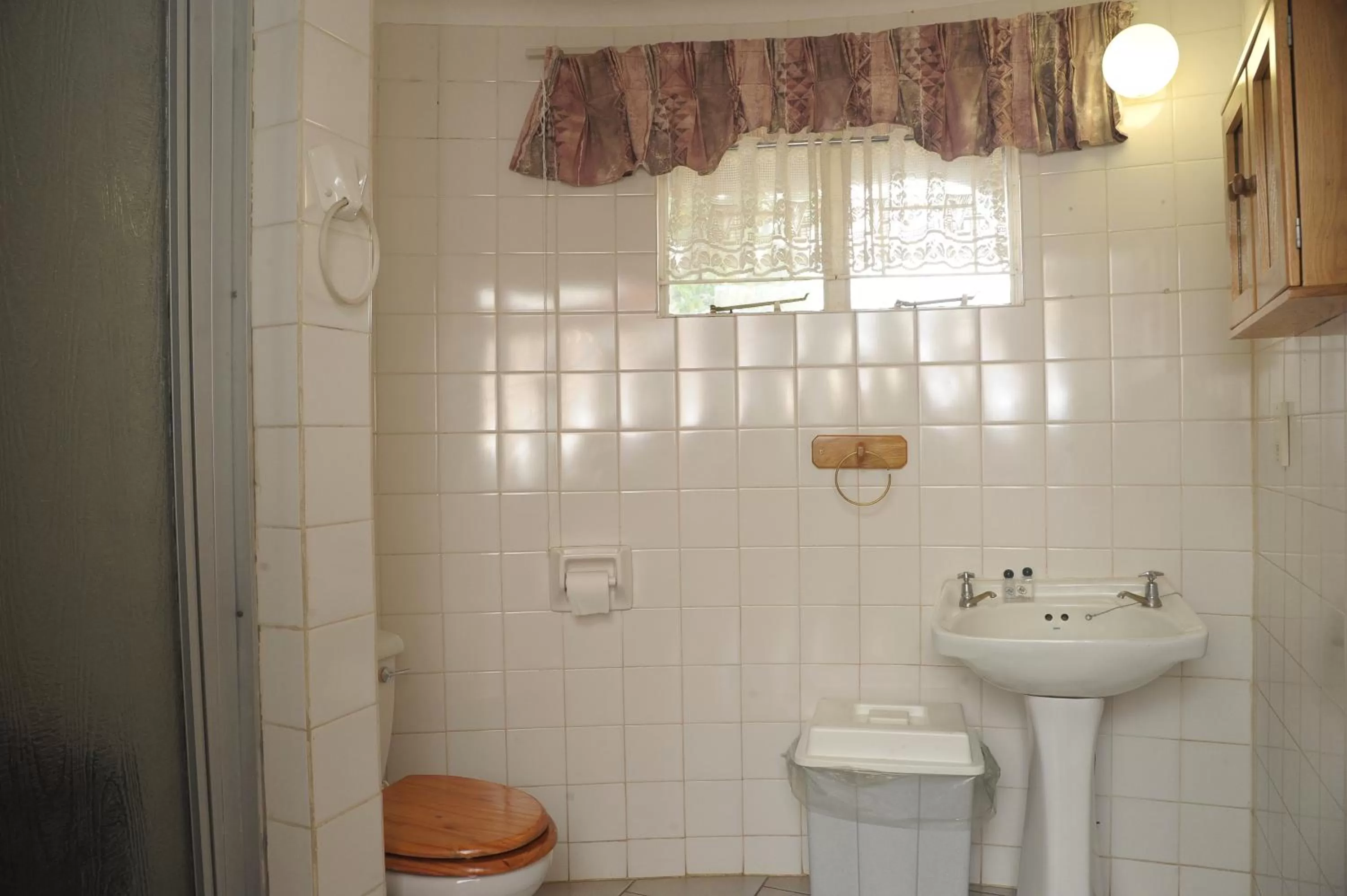 Bathroom in ATKV Buffelspoort