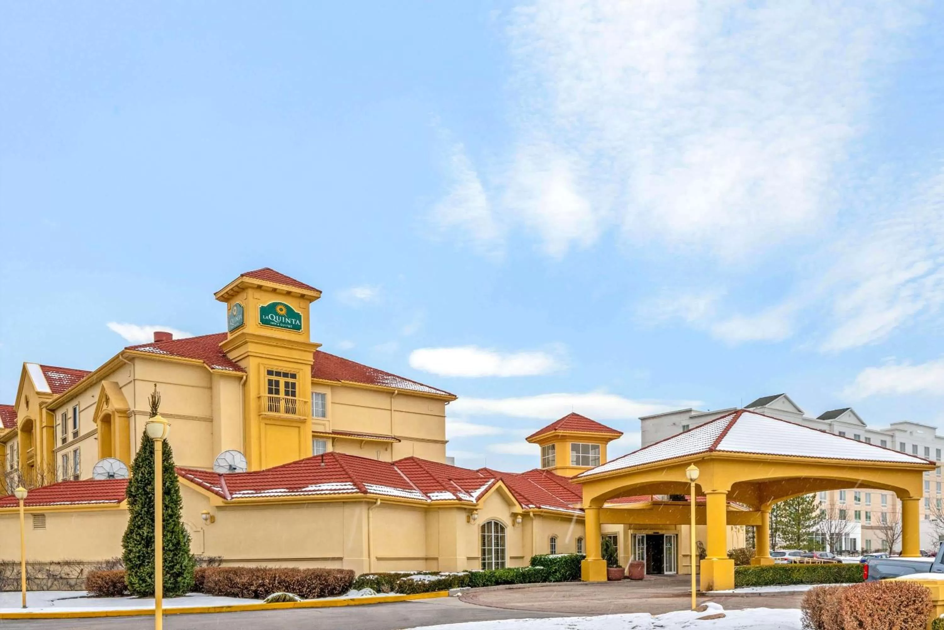 Property building in La Quinta by Wyndham Salt Lake City Airport