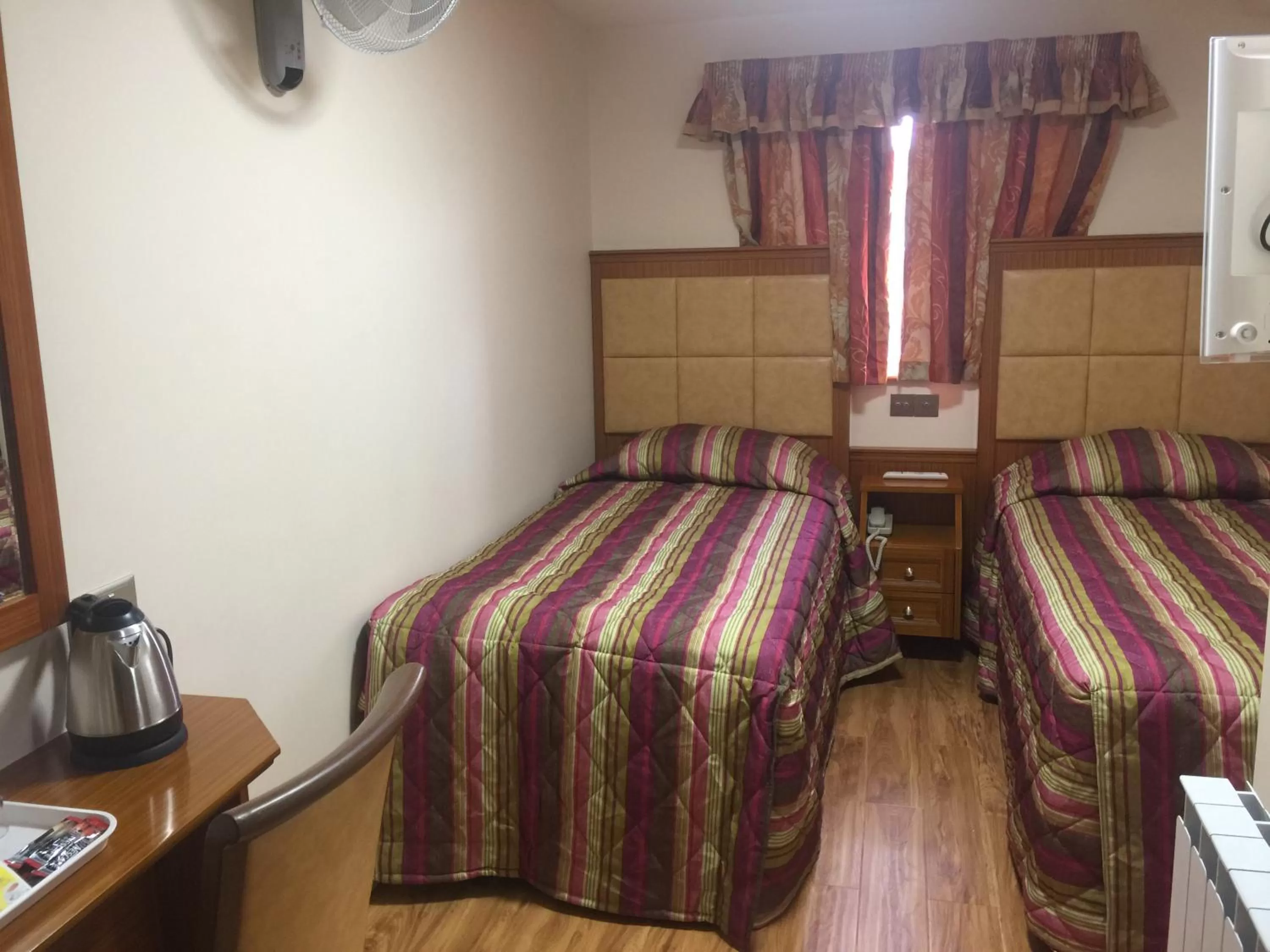 Photo of the whole room, Bed in White House Hotel