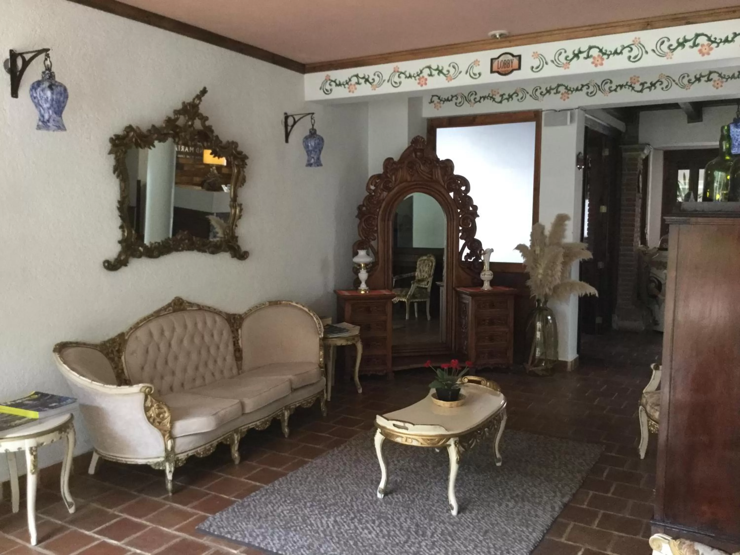 Area and facilities in Hotel Grand Maria