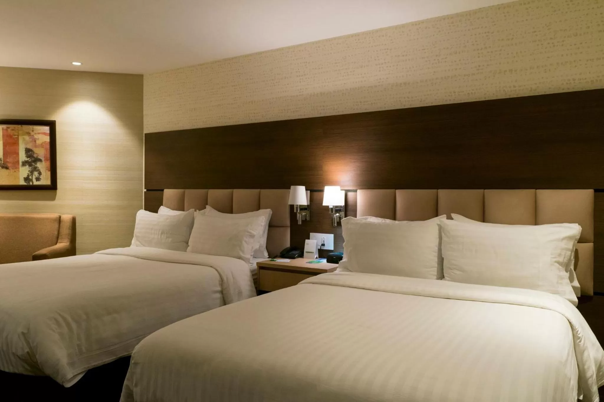 Photo of the whole room, Bed in Holiday Inn Guatemala by IHG