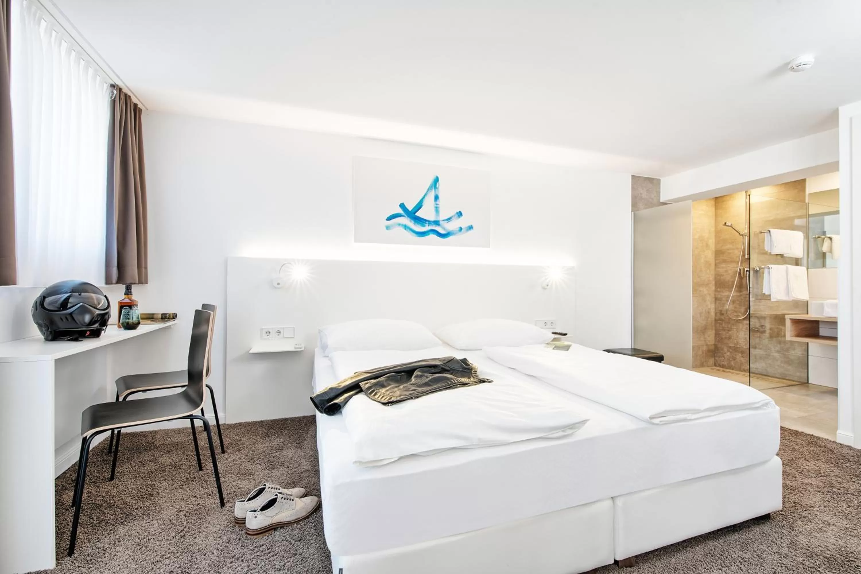 Photo of the whole room, Bed in Hotel Velden - 24 Checkin Zimmer im Zentrum