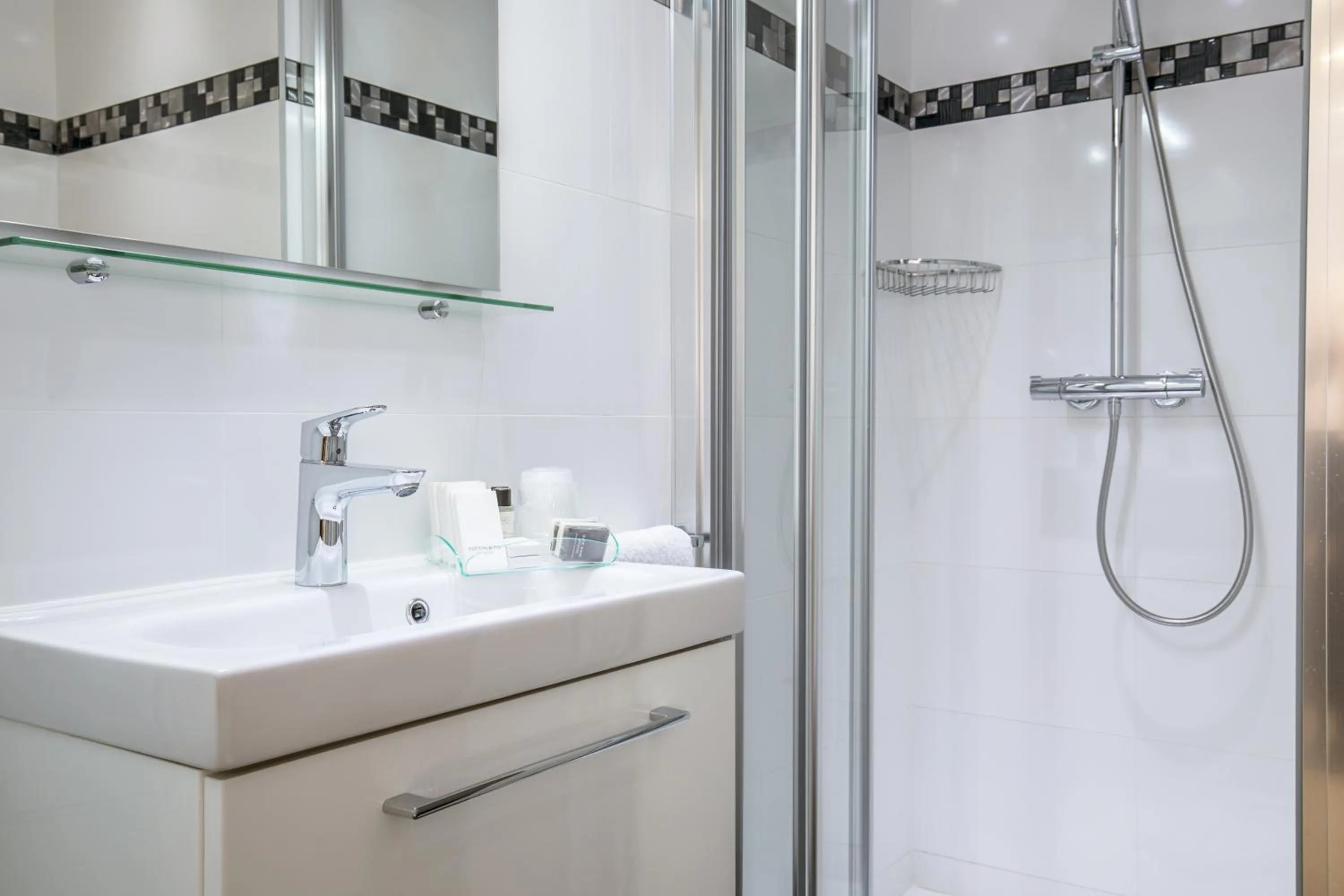 Bathroom in Hotel De L'Horloge