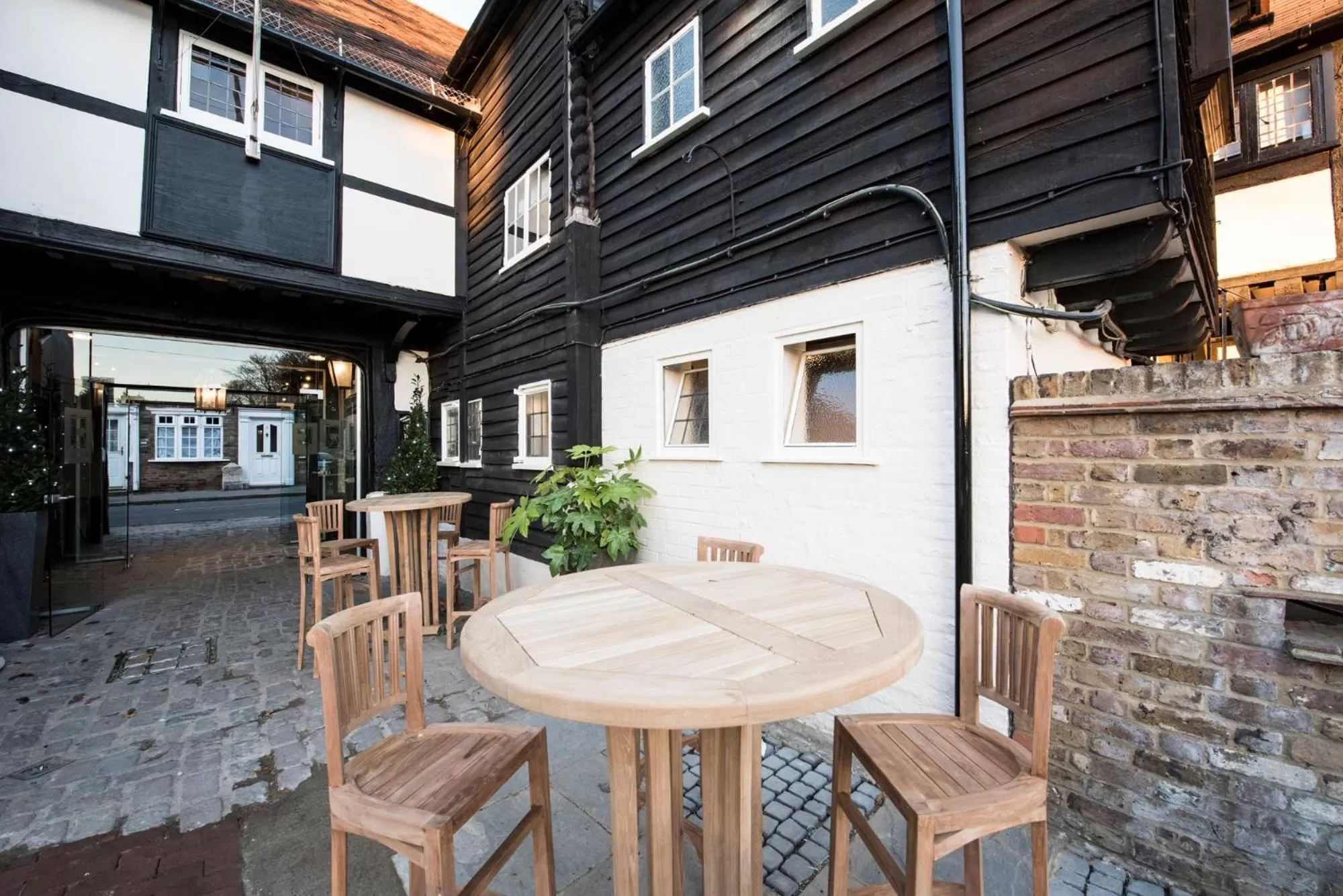 Patio in The Ostrich Inn Colnbrook London Heathrow