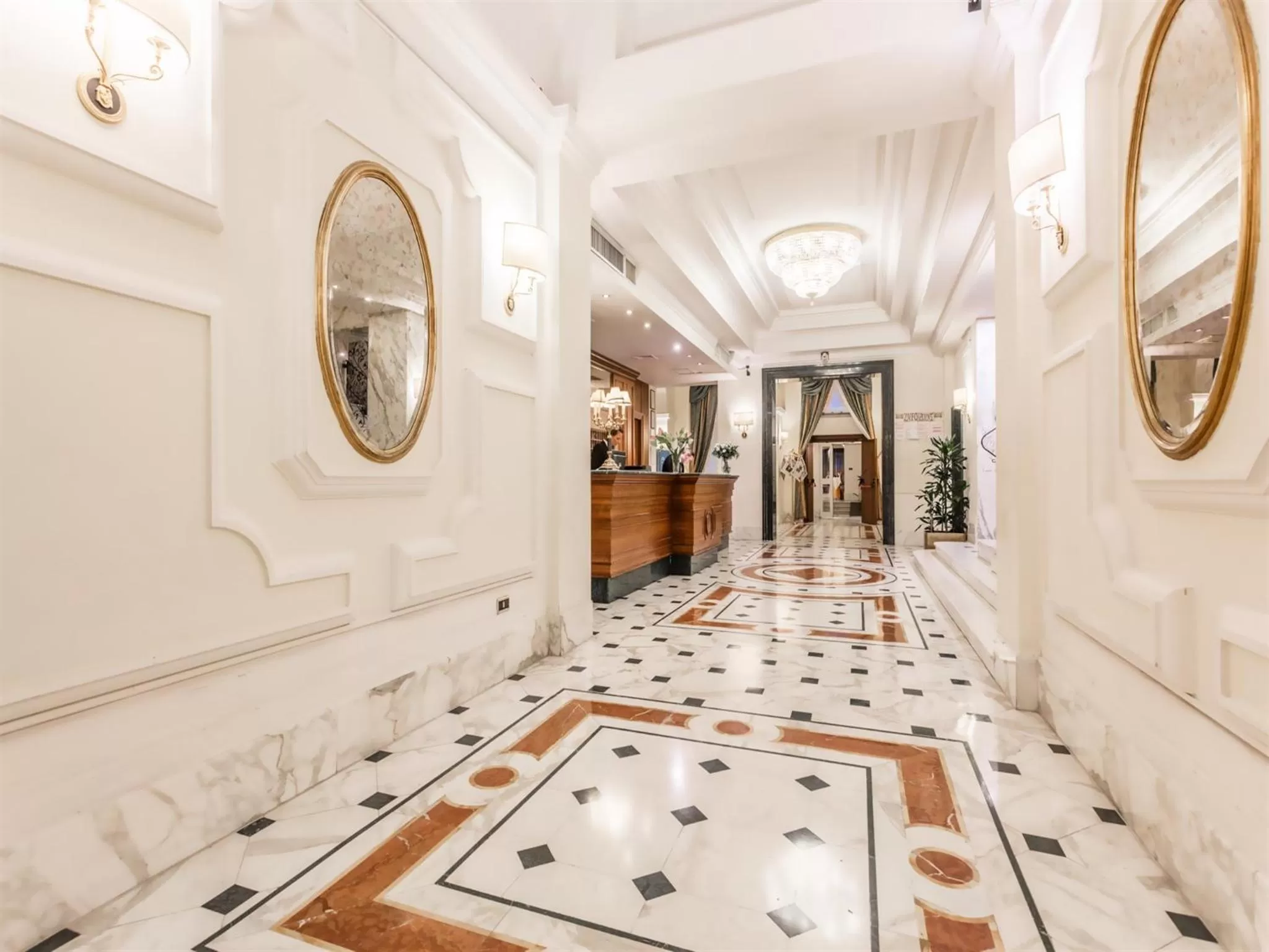 Lobby or reception in Raeli Hotel Archimede