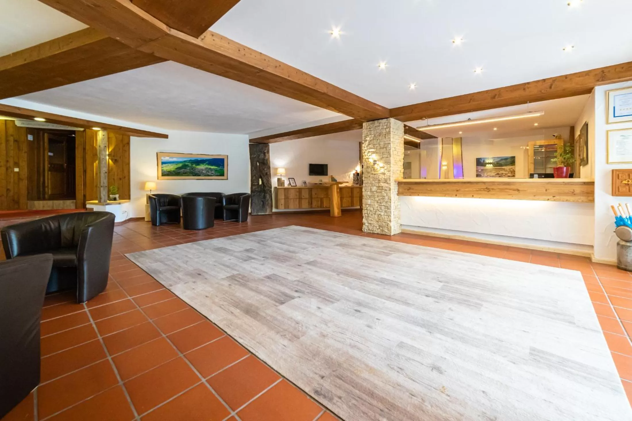 Lobby or reception in Parkhotel Sonnenhof