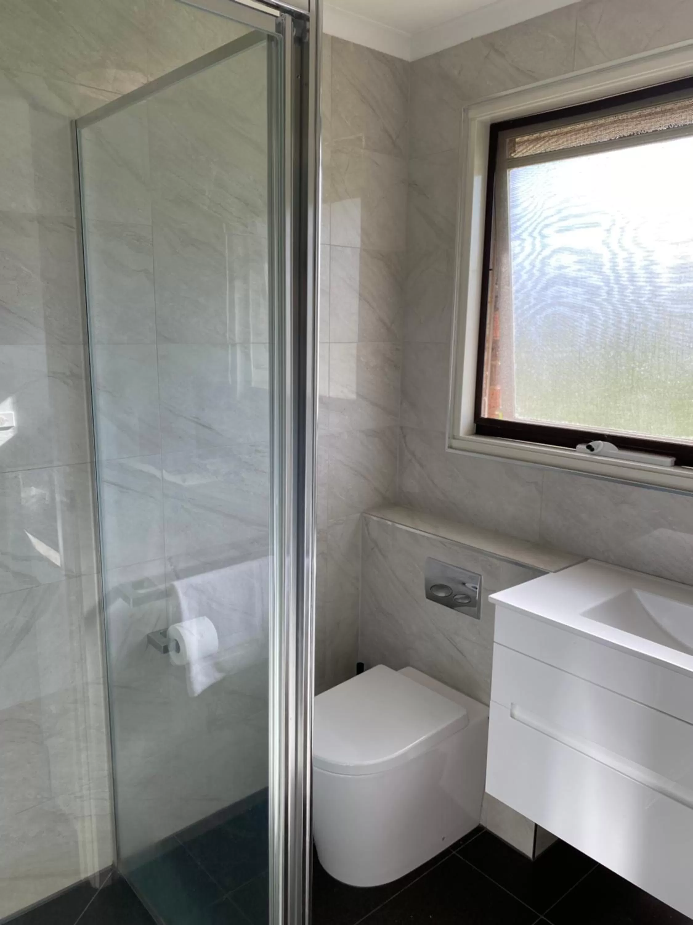 Toilet in Frankston Motel