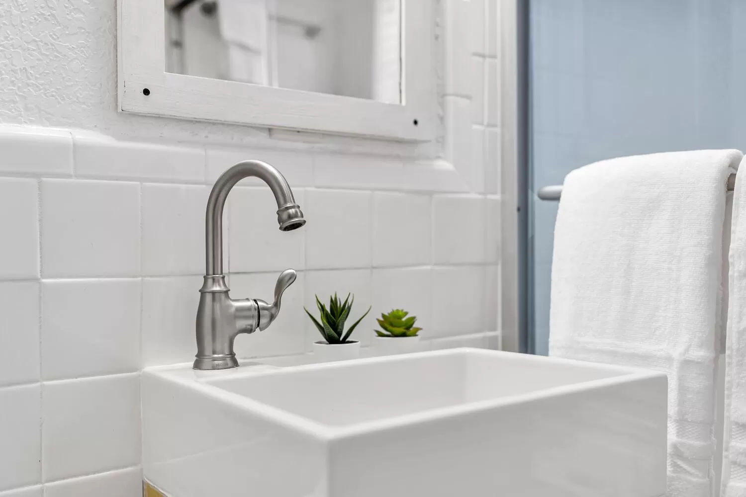 Bathroom in Alani Bay Villas