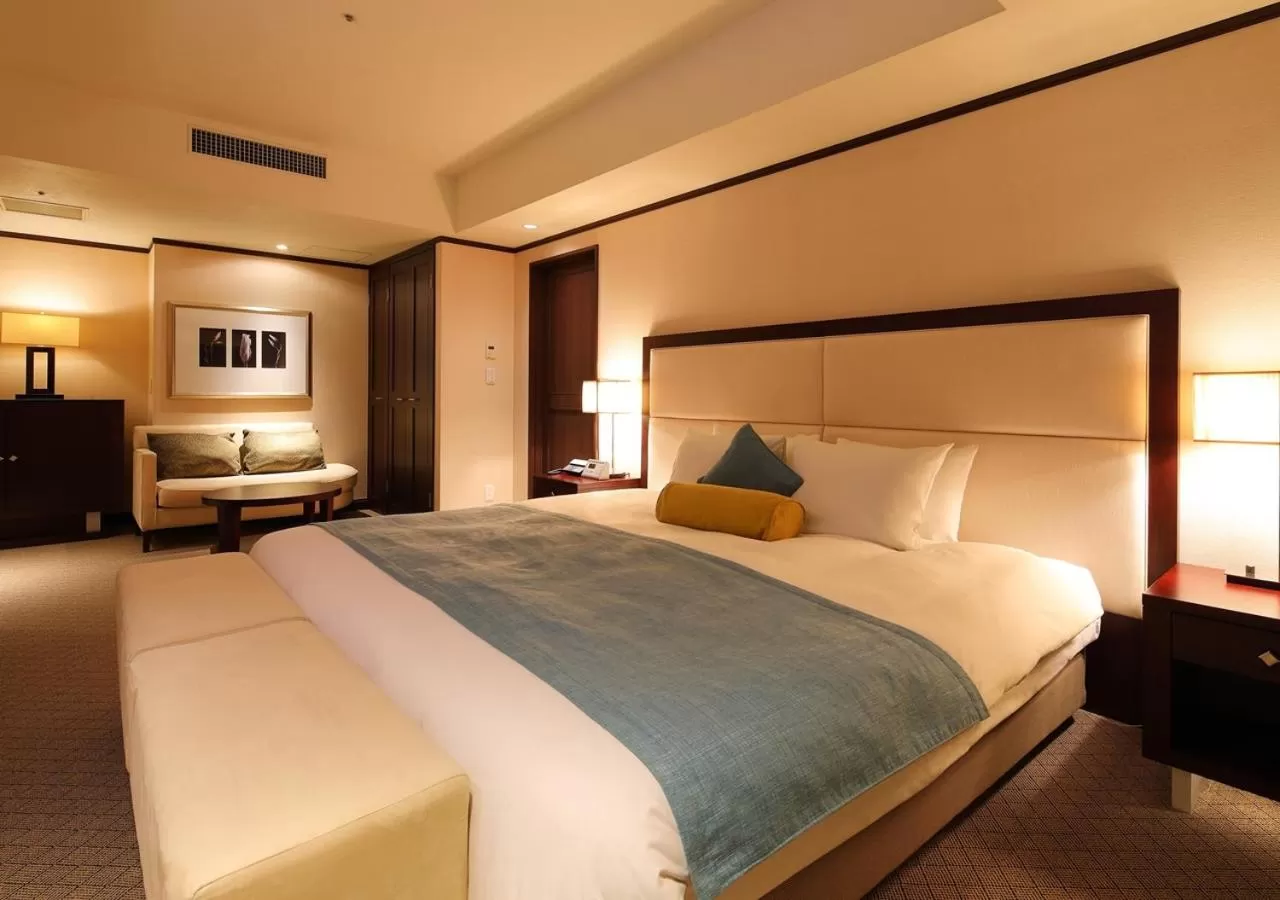 Photo of the whole room, Bed in ANA Crowne Plaza Okayama by IHG