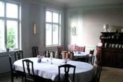 Restaurant/places to eat in Mälby Säteri B&B