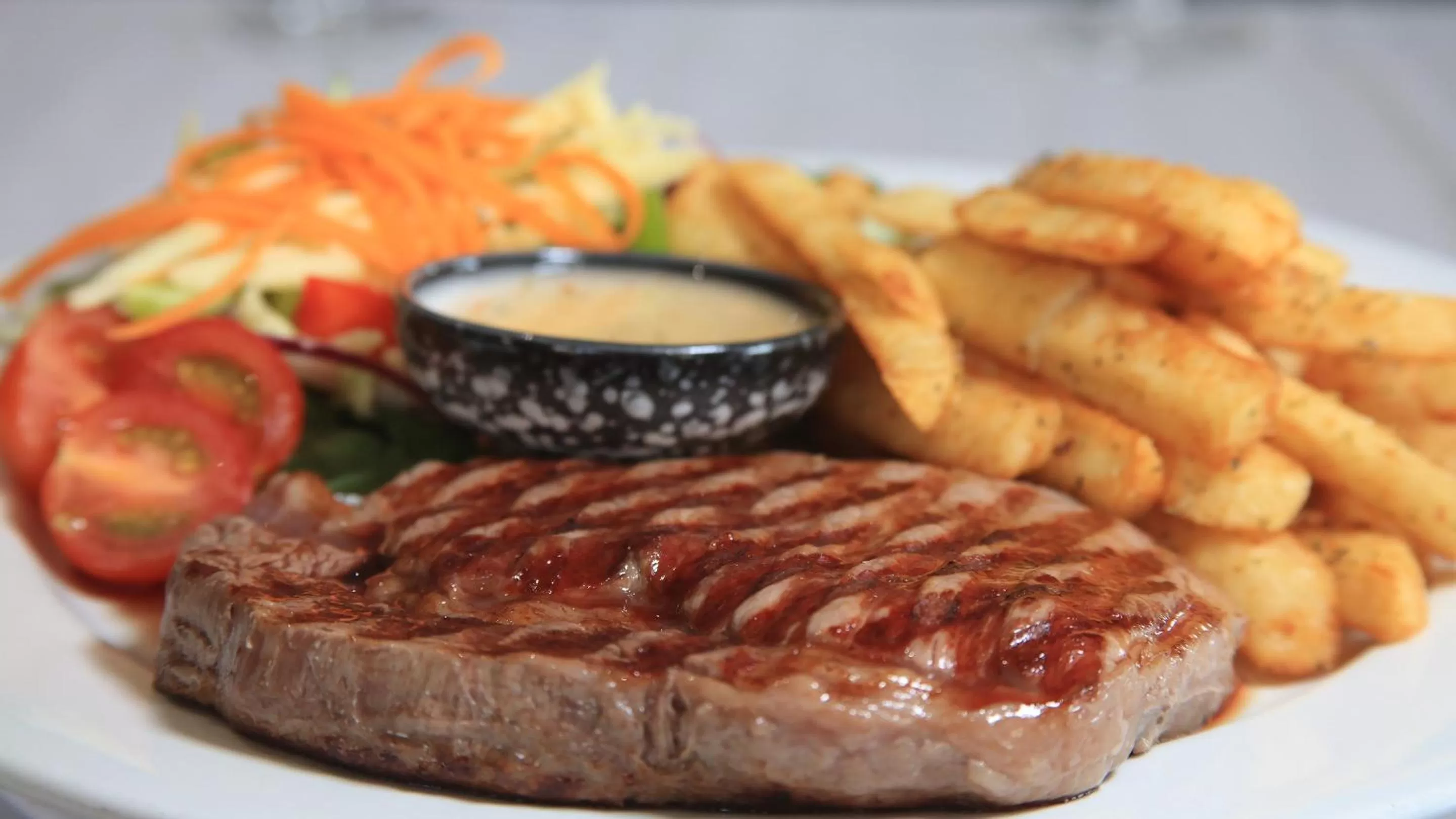 Country Roads Motor Inn