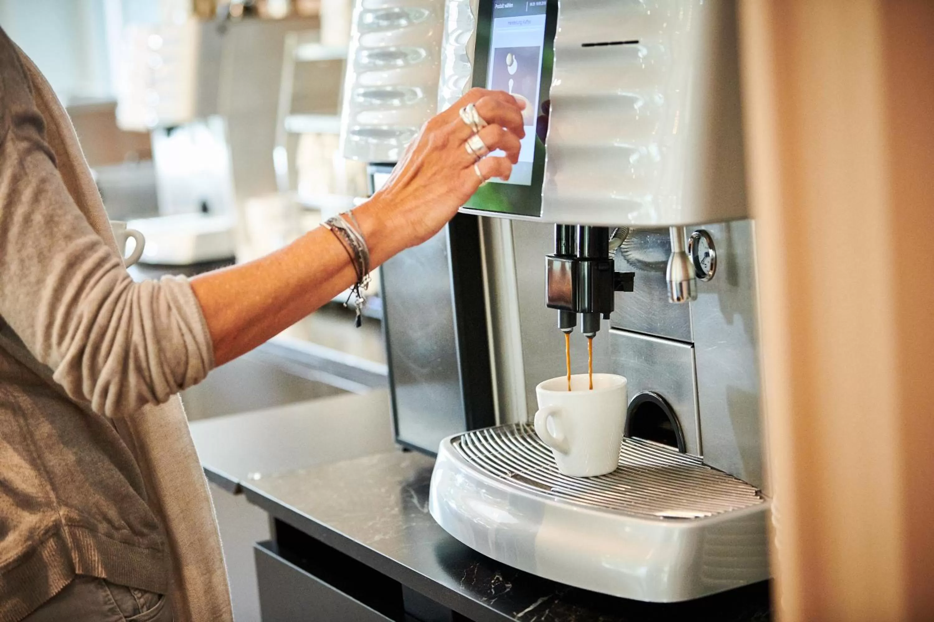 Food and drinks in Hotel Holiday Thun