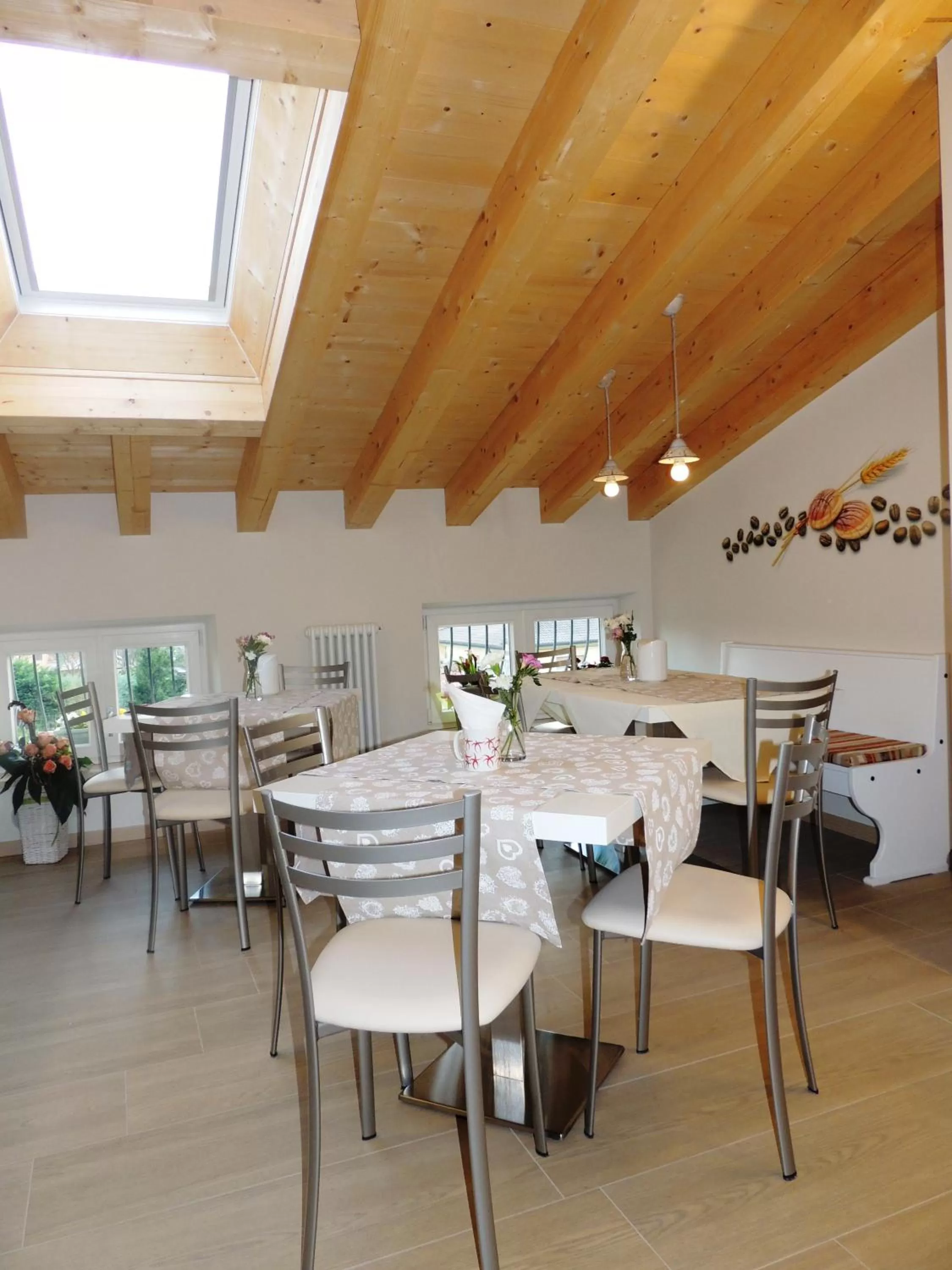 Restaurant/places to eat in B&B La Casa di Rosa