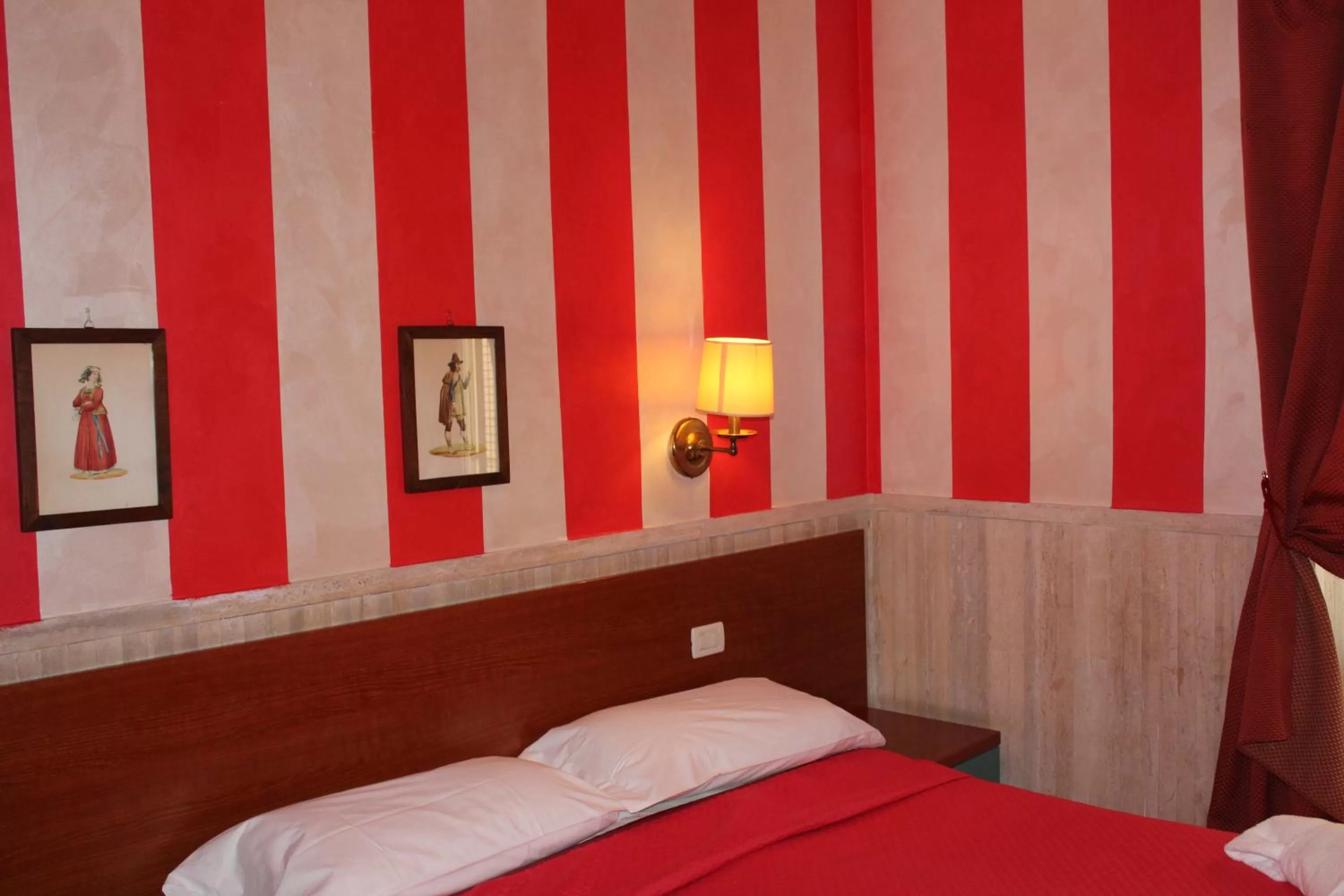 Bed in Hotel Pyramid