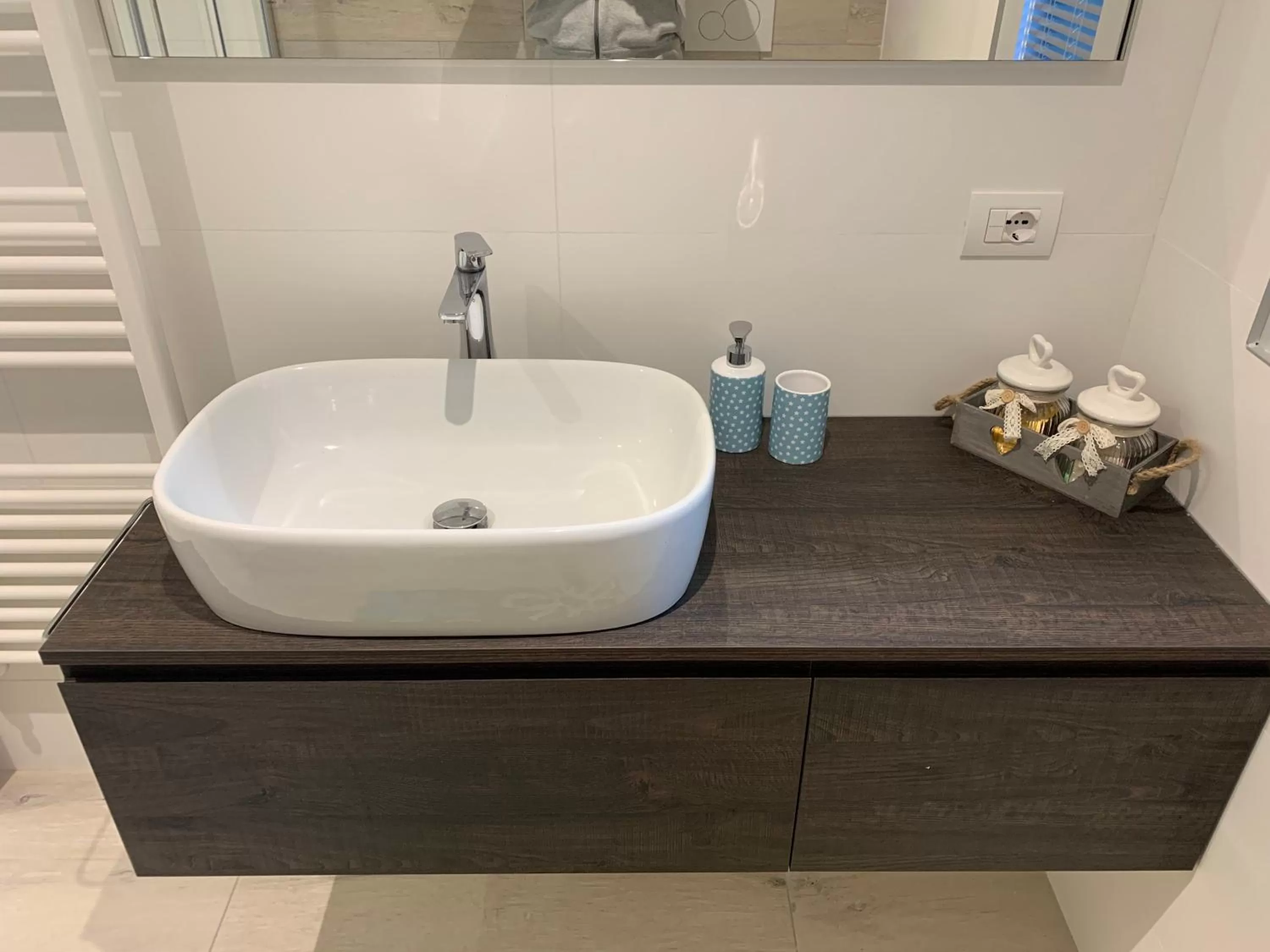 Bathroom in 8 di cuori