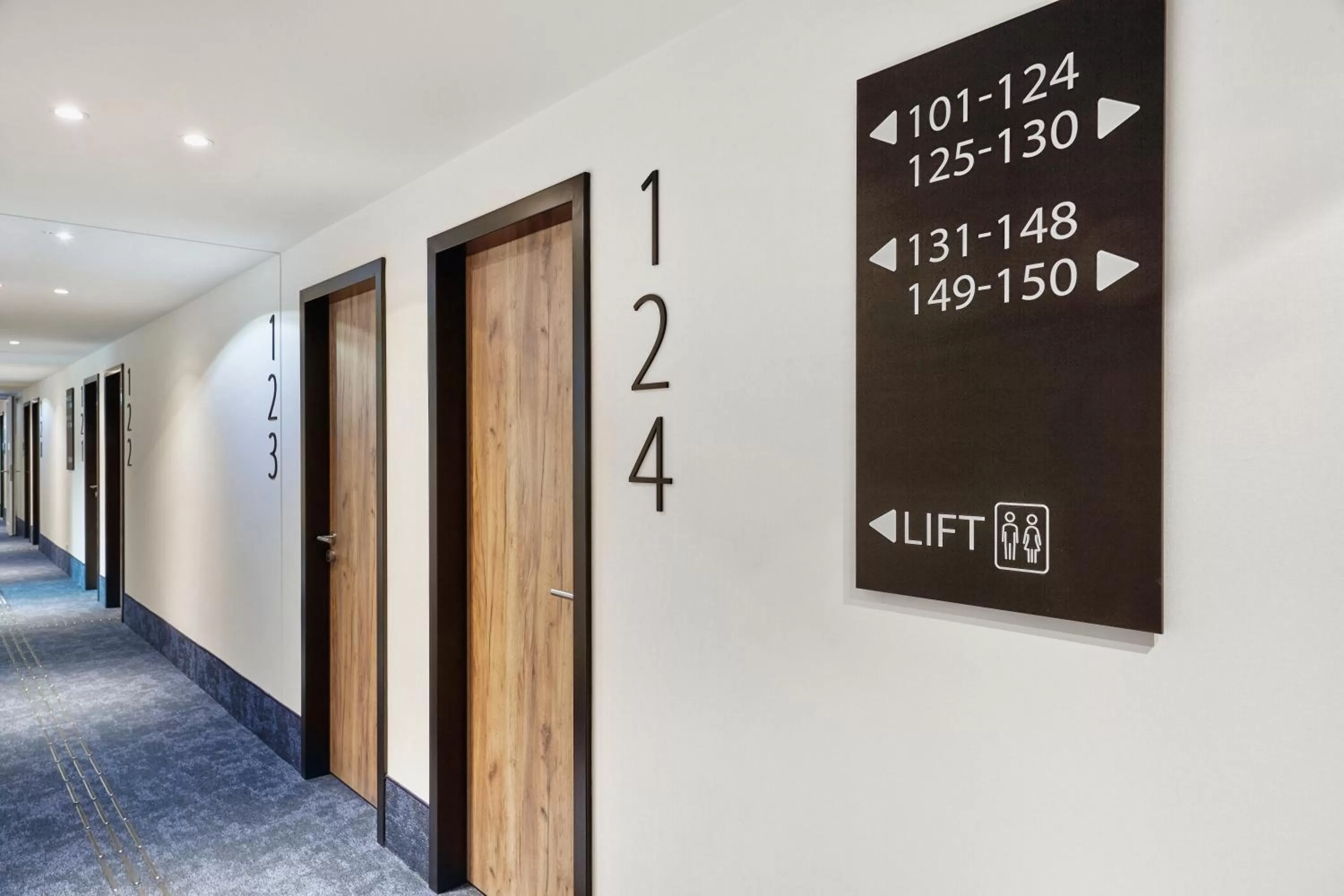 Decorative detail in H2 Hotel Düsseldorf City