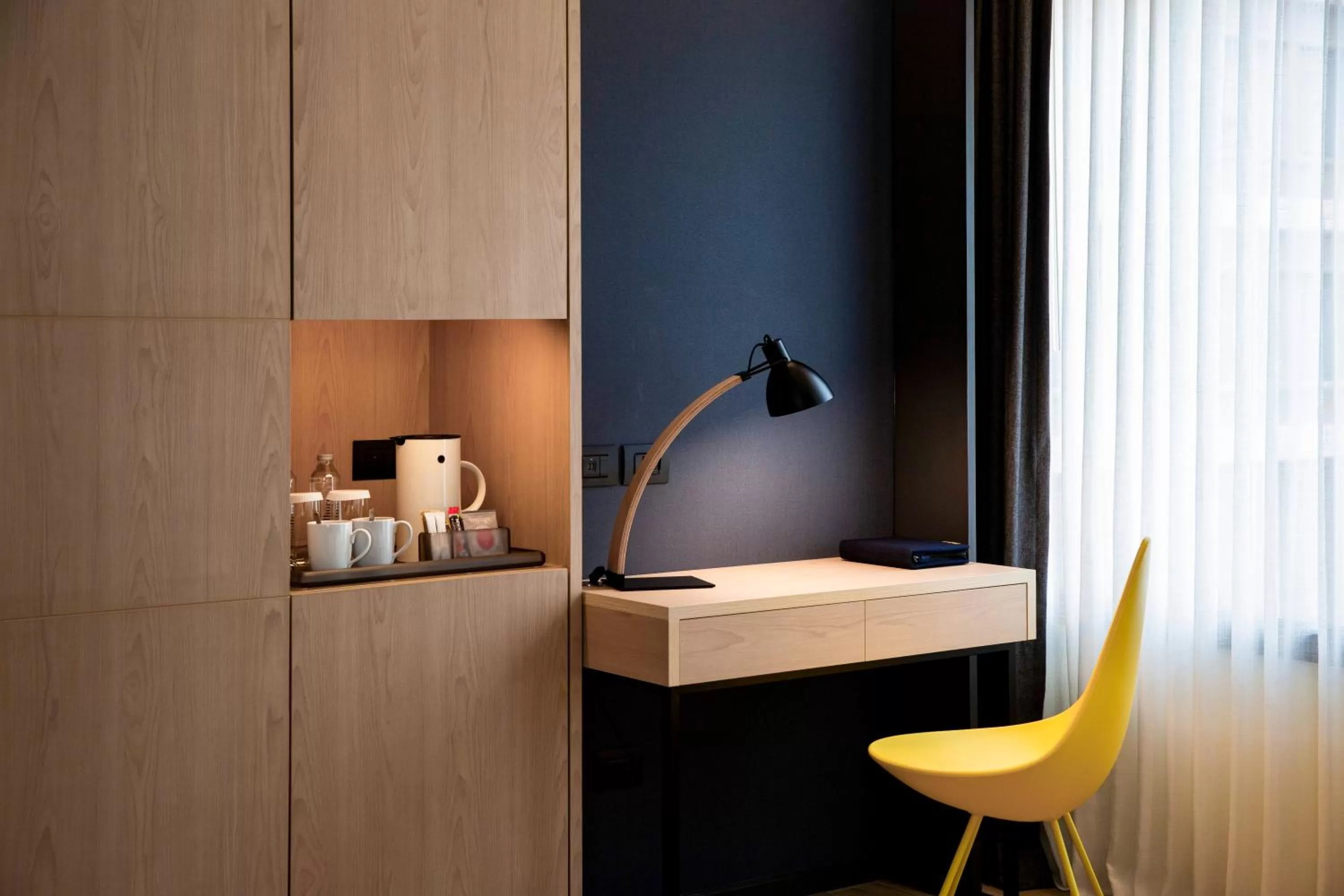 Coffee/tea facilities in Sindhorn Midtown Hotel Bangkok, Vignette Collection by IHG