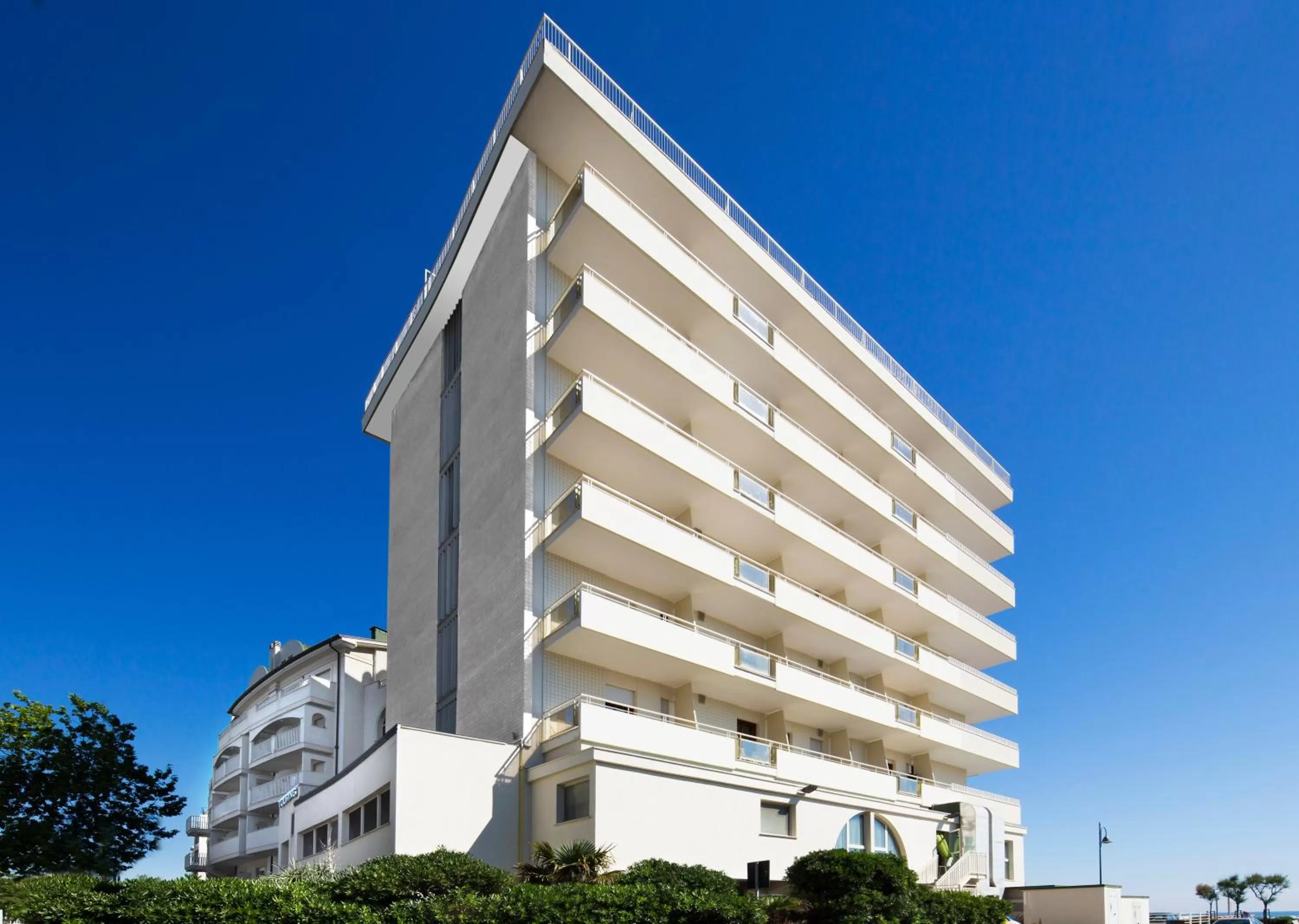 Facade/entrance in Yes Hotel Touring & SPA