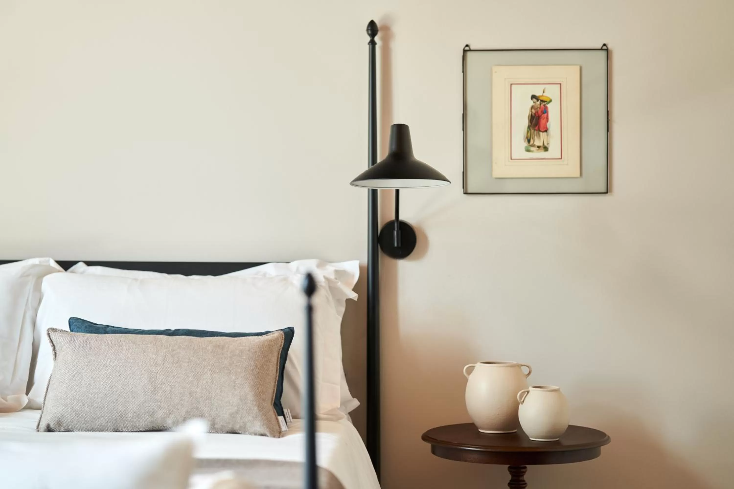 Decorative detail, Bed in Precise Tale Poggio Alla Sala