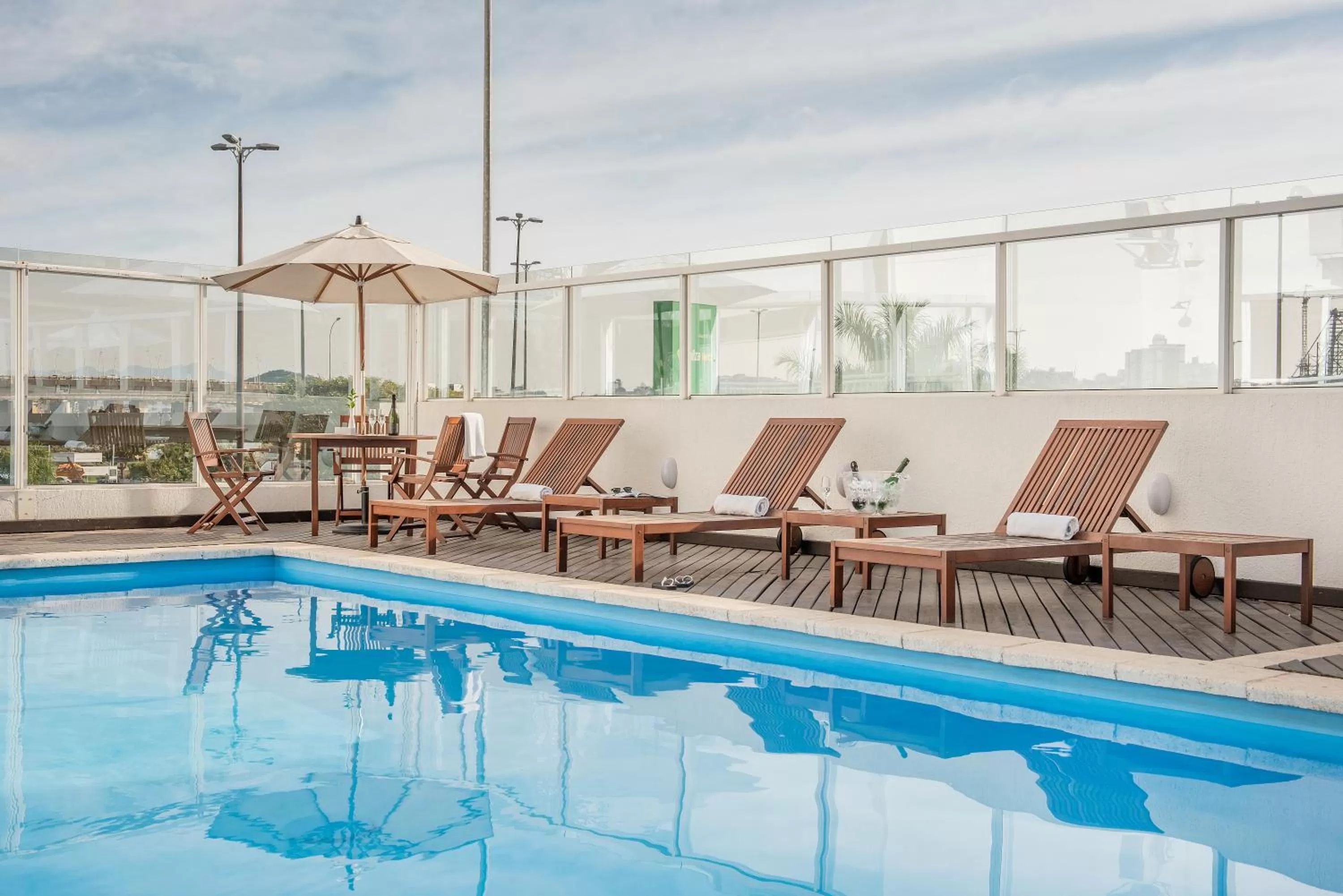 Swimming pool in Intercity Florianopolis