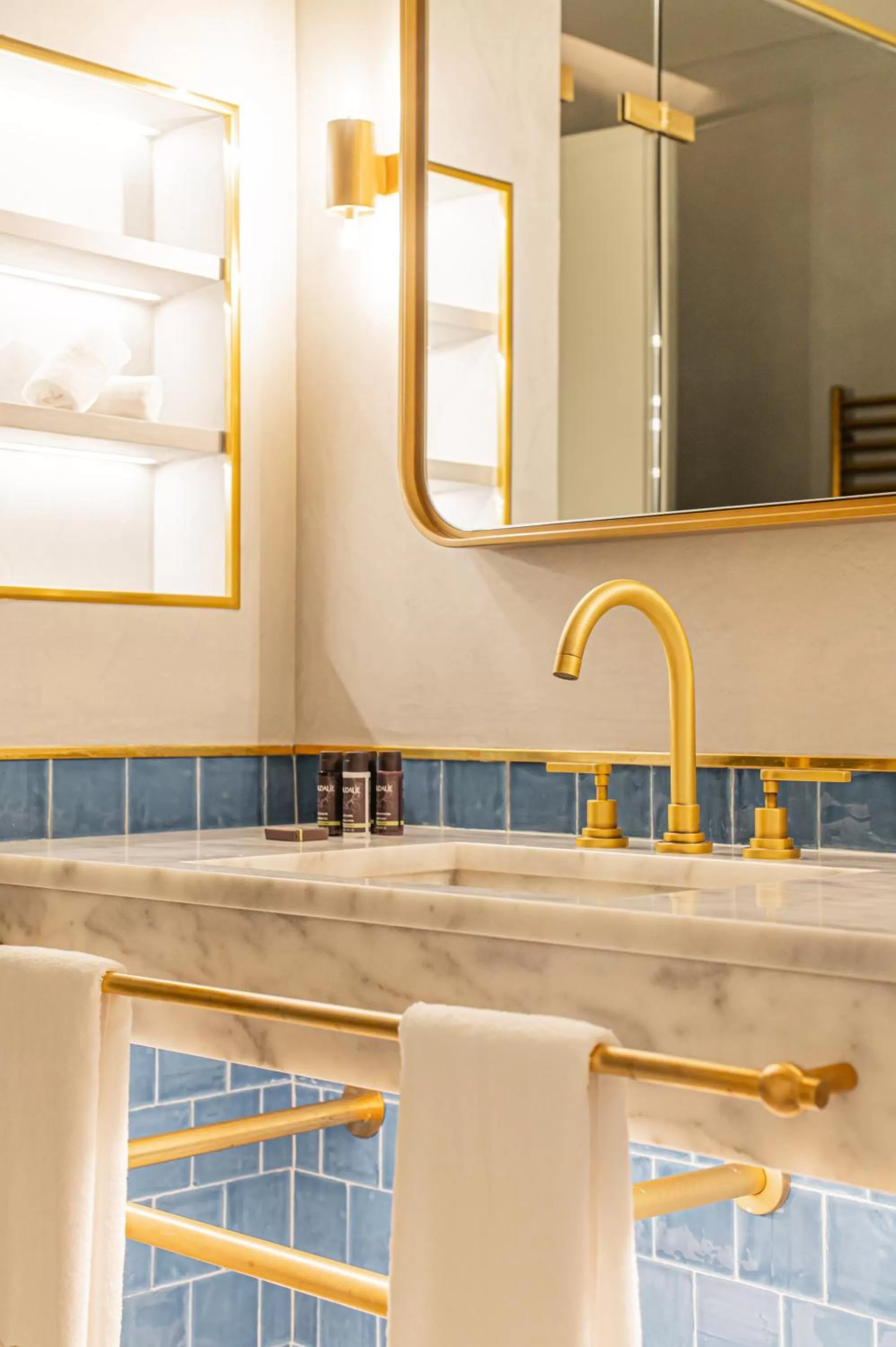 Bathroom in Palácio Ludovice Wine Experience Hotel