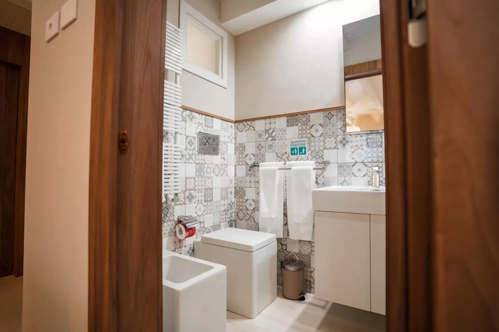 Shower, Bathroom in Grantò B&B