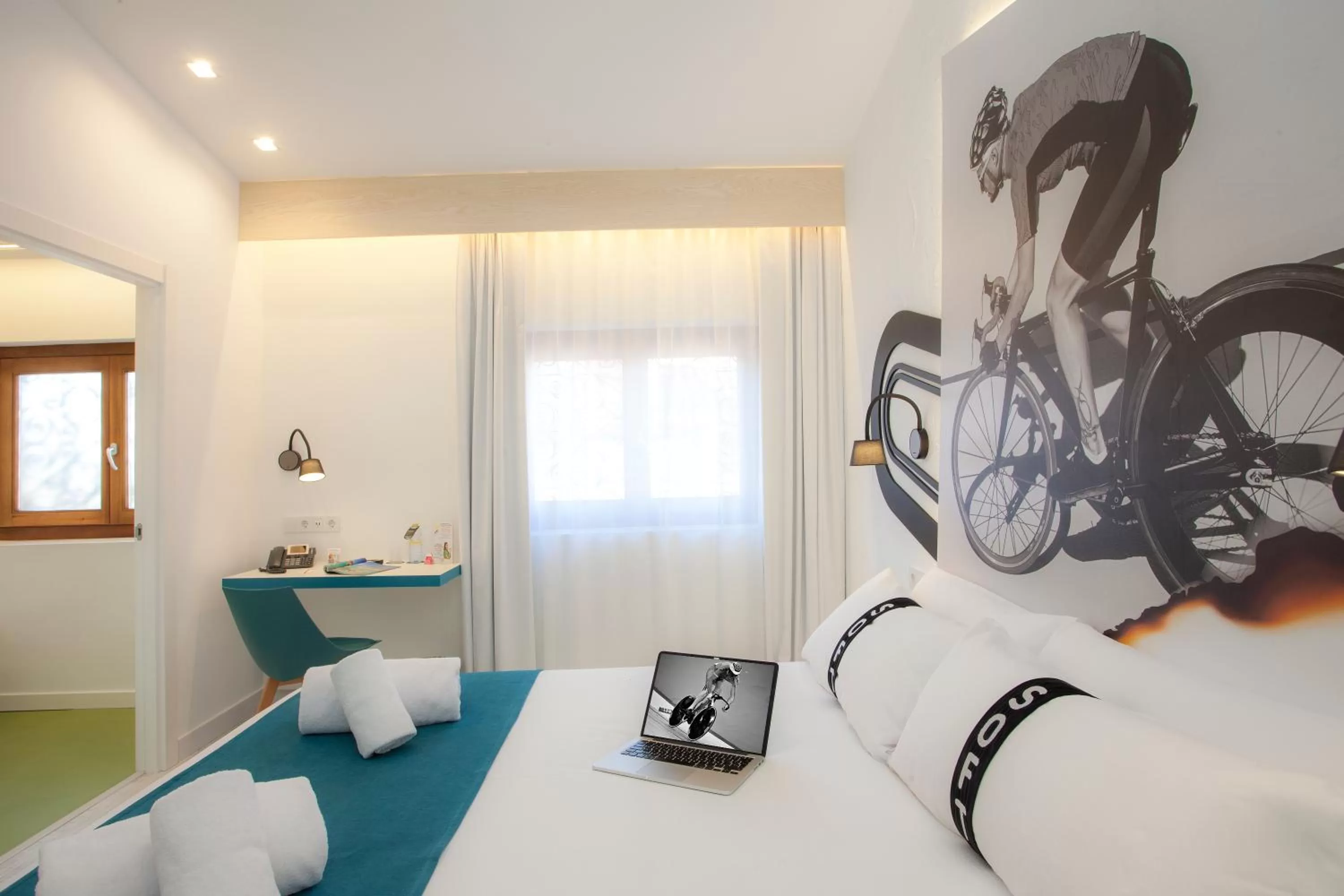 Photo of the whole room, Bed in Casual Socarrat Valencia - Adults Only