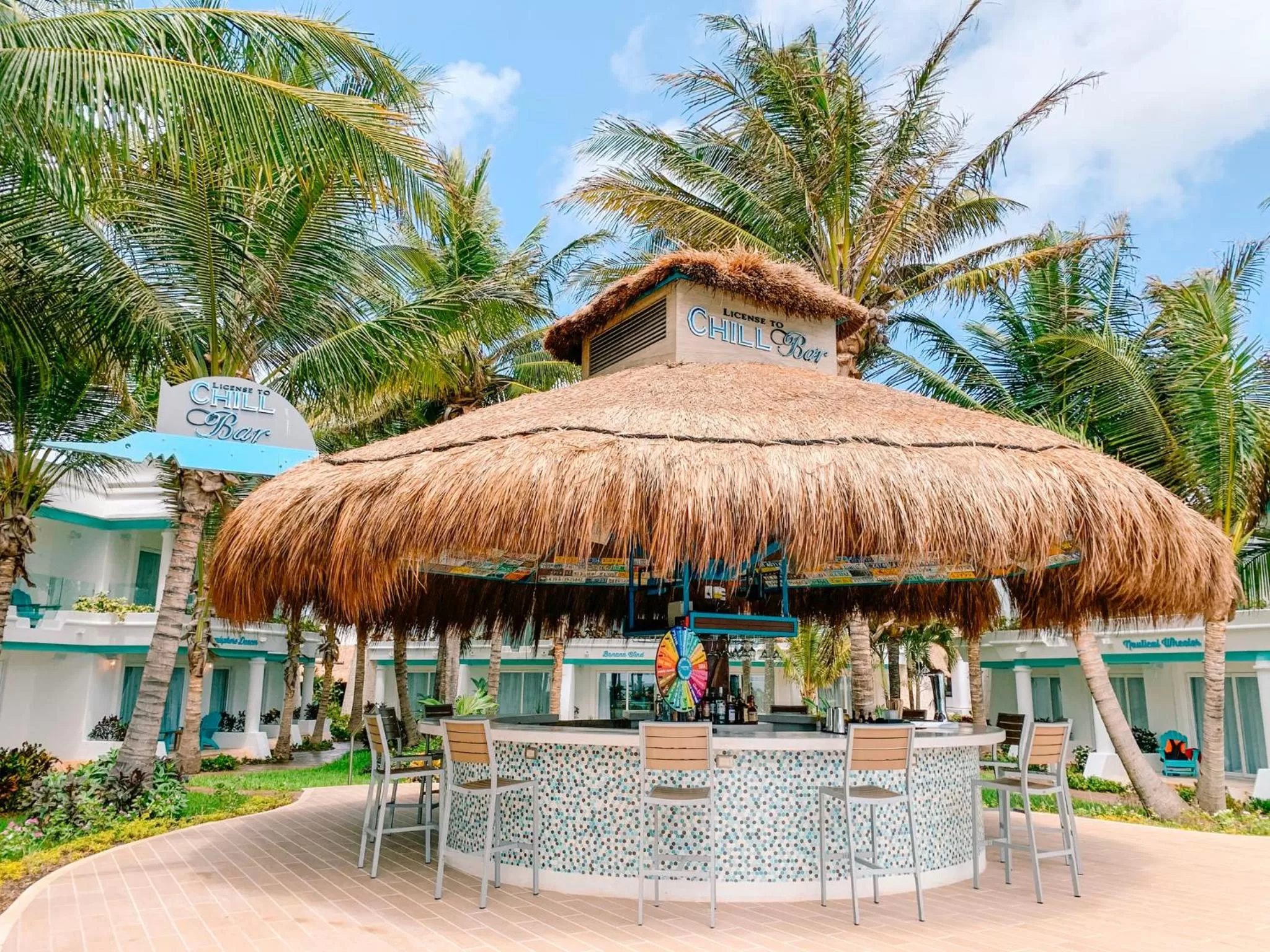 Lounge or bar in Margaritaville Island Reserve Riviera Cancún - A Karisma All-Inclusive Experience for All