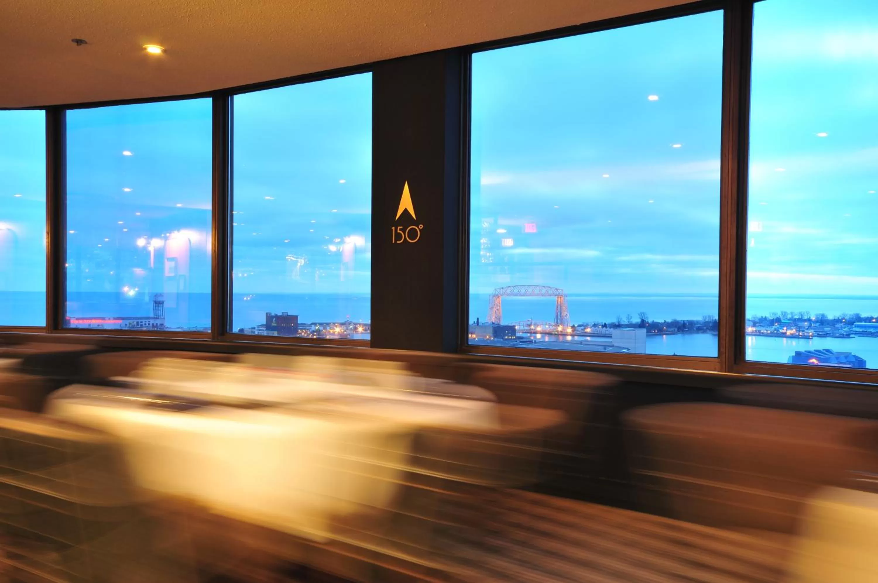 Restaurant/places to eat in Radisson Hotel Duluth-Harborview