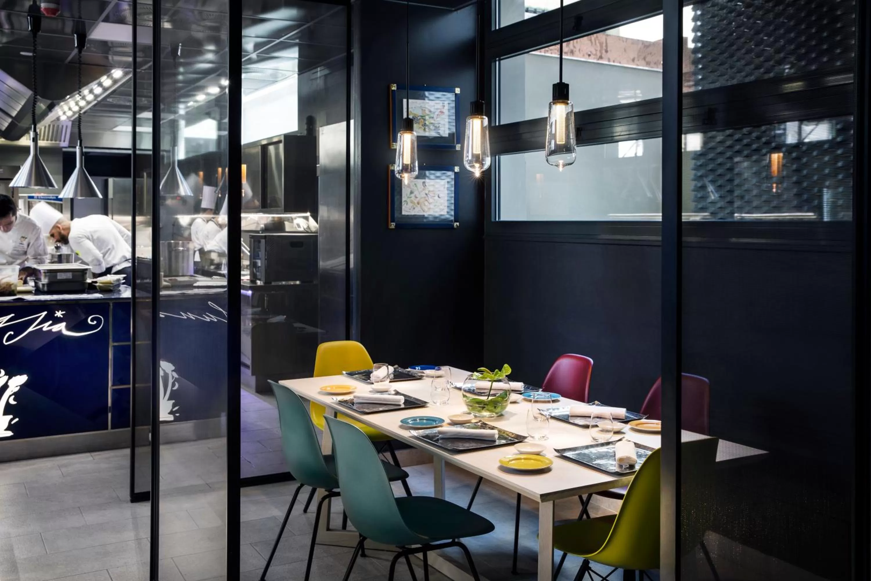 Restaurant/places to eat in Hotel Plaza e de Russie - Relais & Châteaux