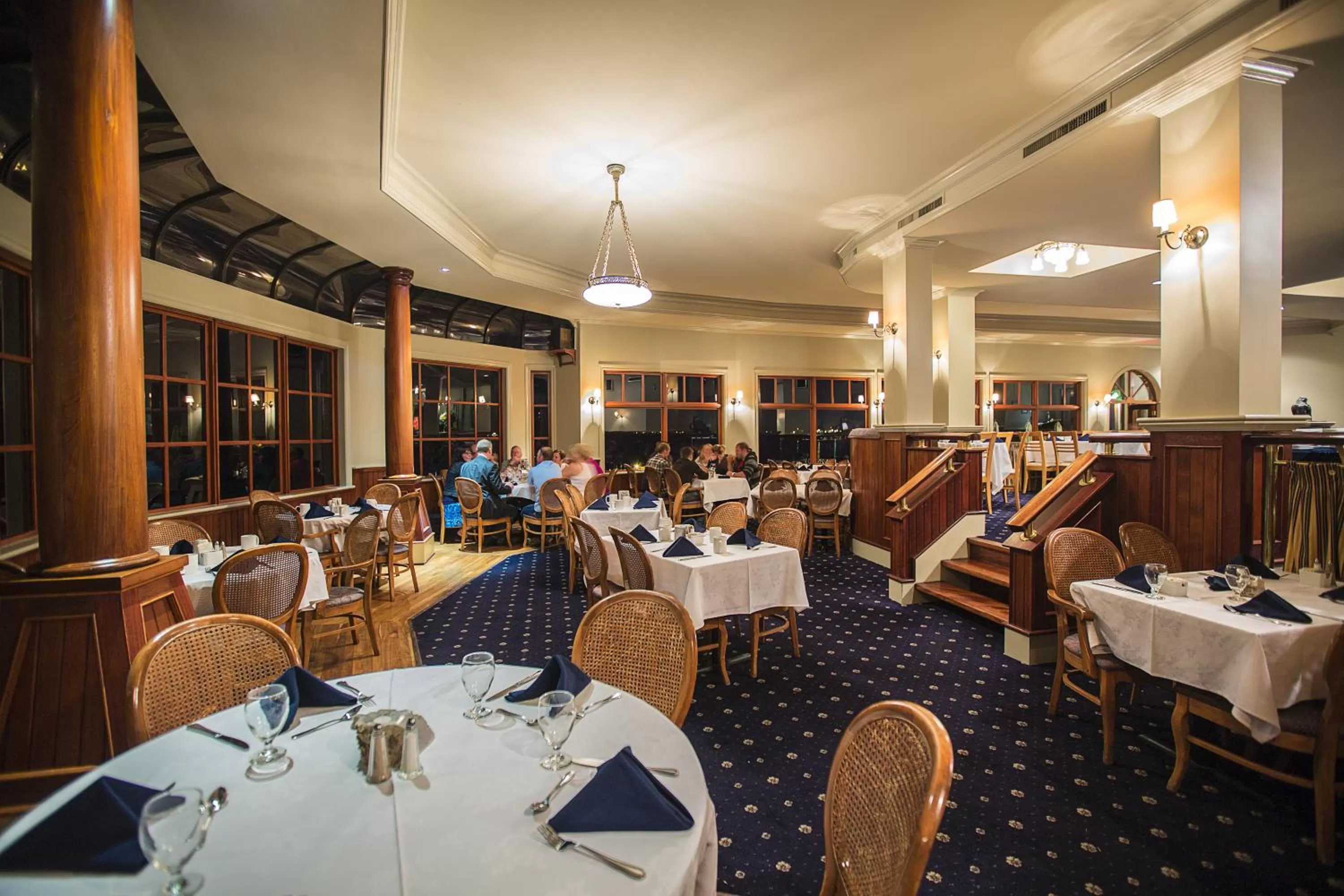 Restaurant/places to eat in Painter's Lodge, Trademark Collection by Wyndham