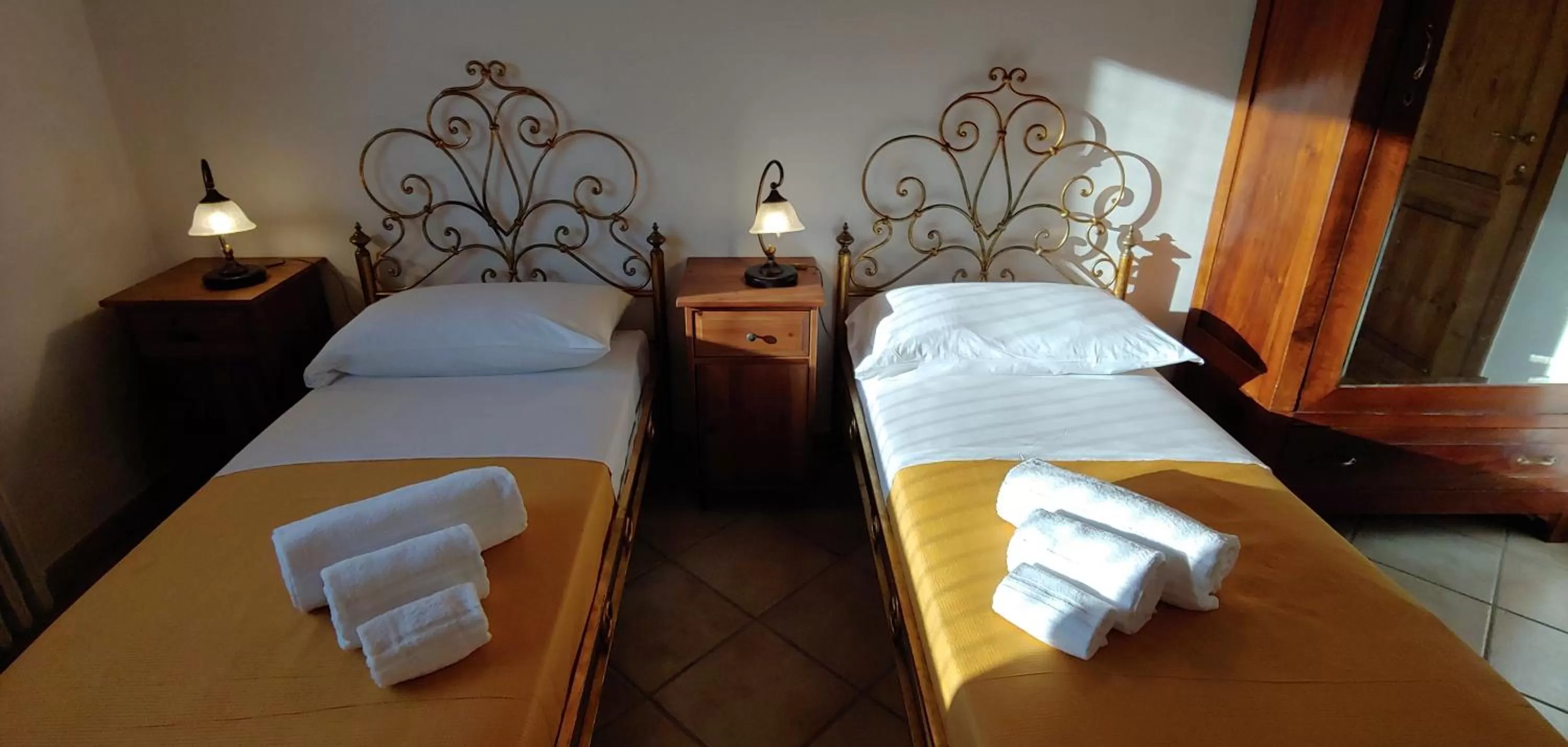 Photo of the whole room, Bed in Torrebianca Tuscany