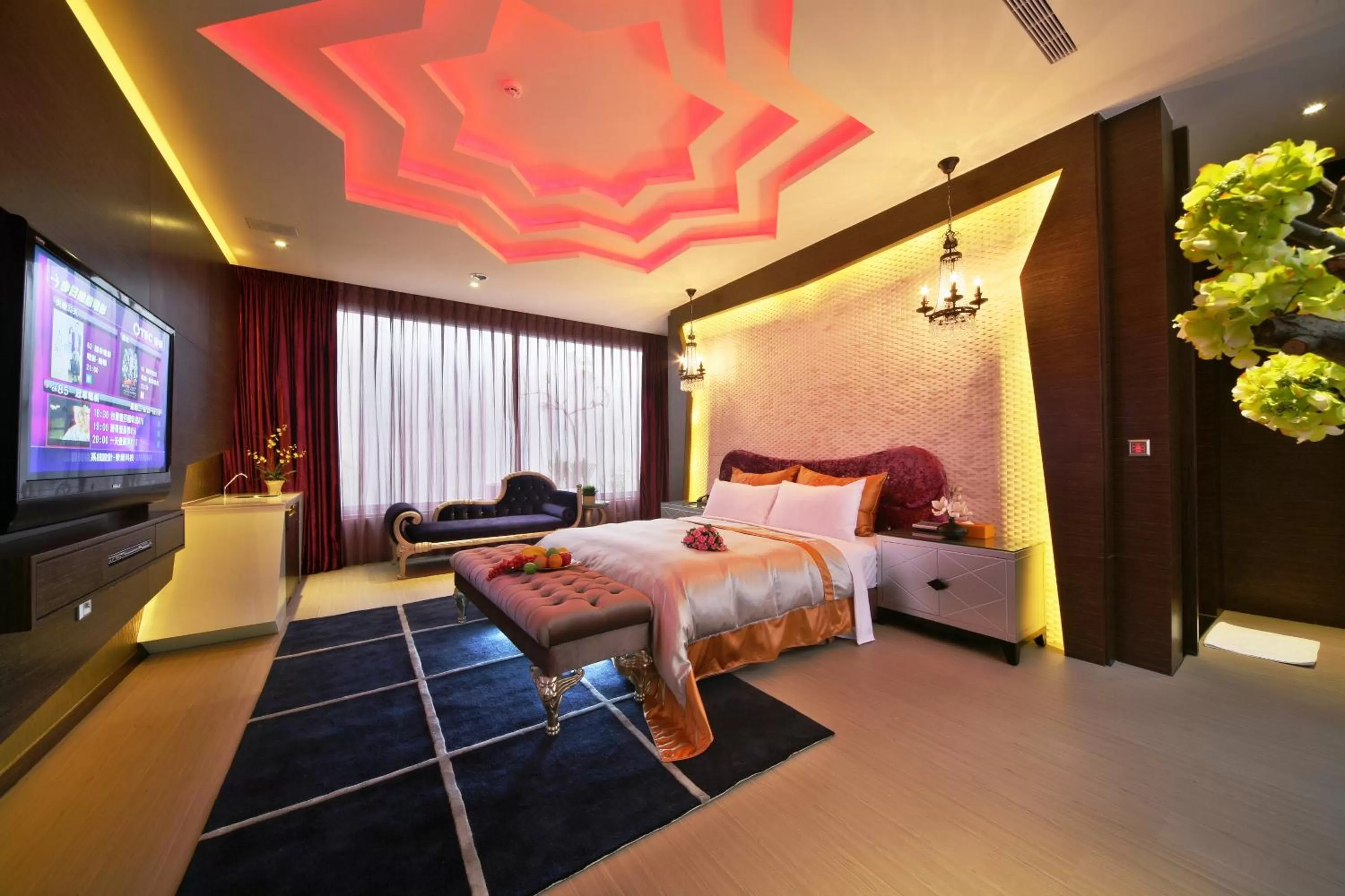 Photo of the whole room, Bed in Han Guan Motel