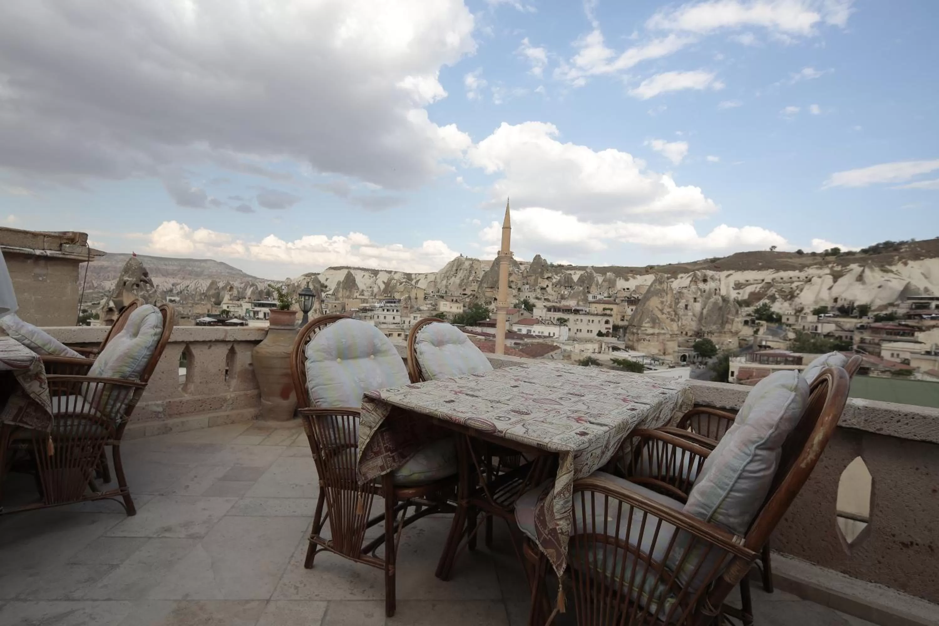 Mountain view in Kookaburra Hotel