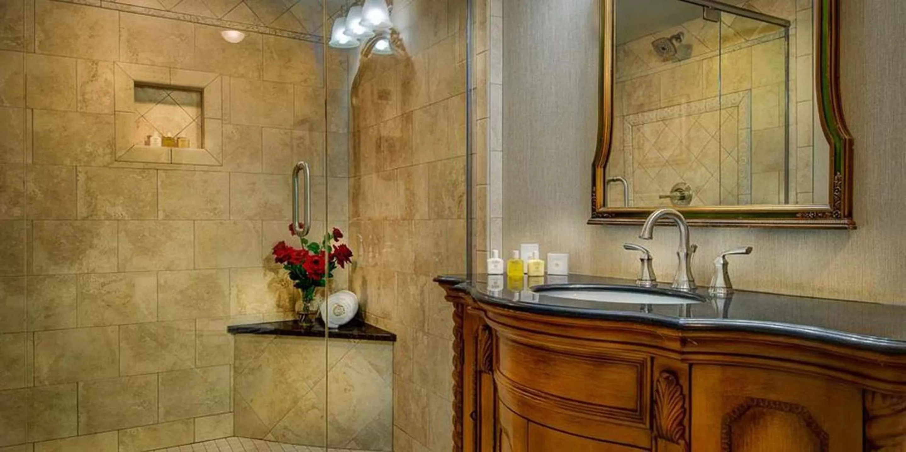 Bathroom in Red Coach Inn
