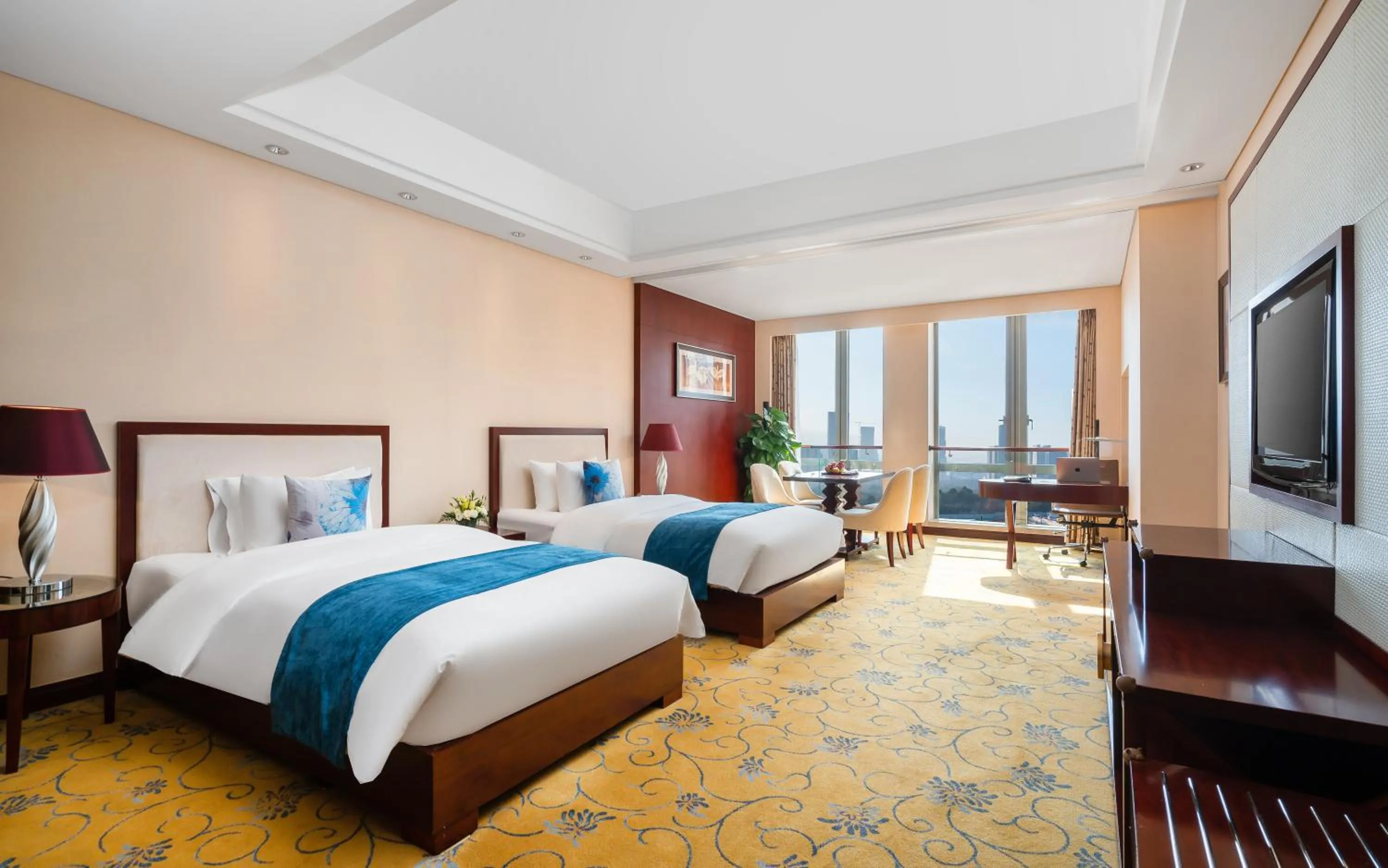 Bedroom, Bed in Howard Johnson Tropical Garden Plaza Kunming Chenggong