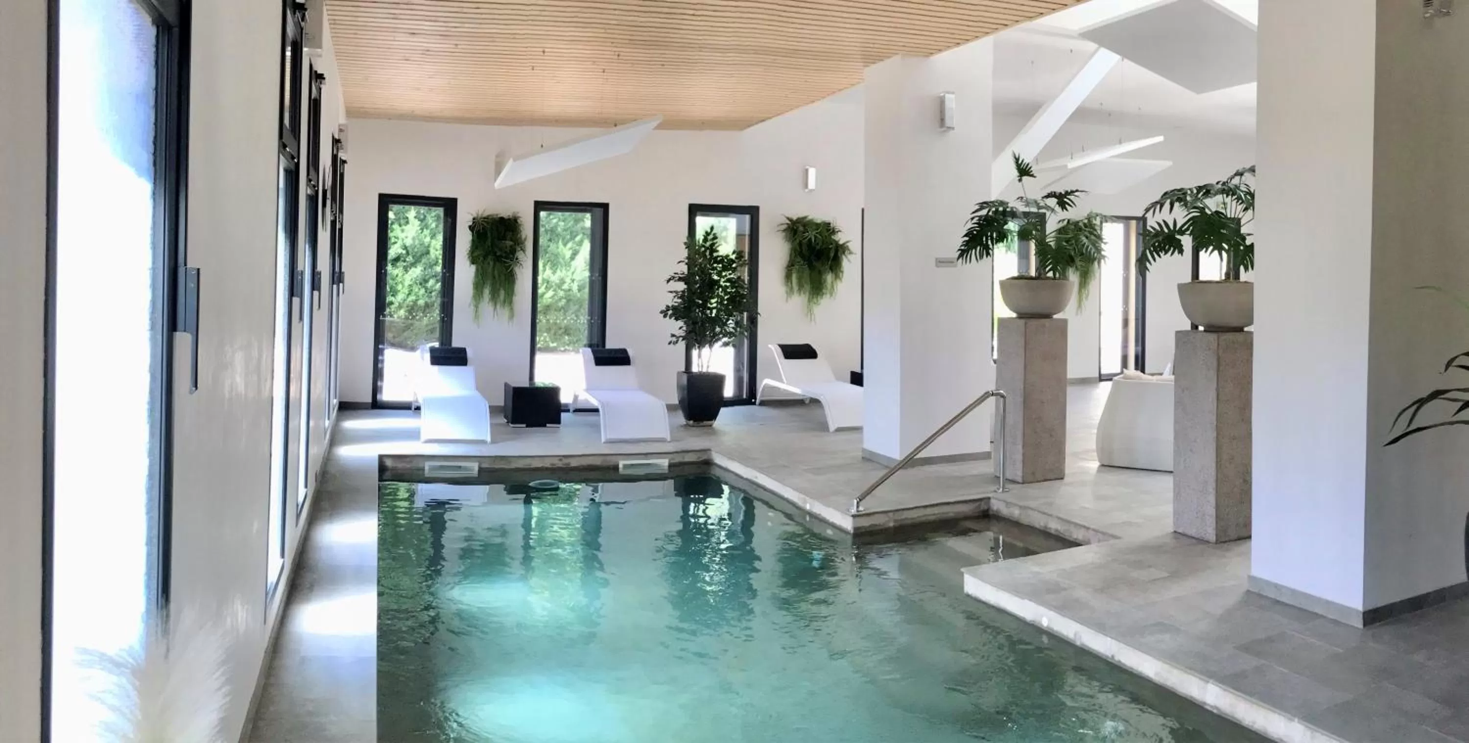 Spa and wellness centre/facilities in Clos Saint-Michel Resort & Spa