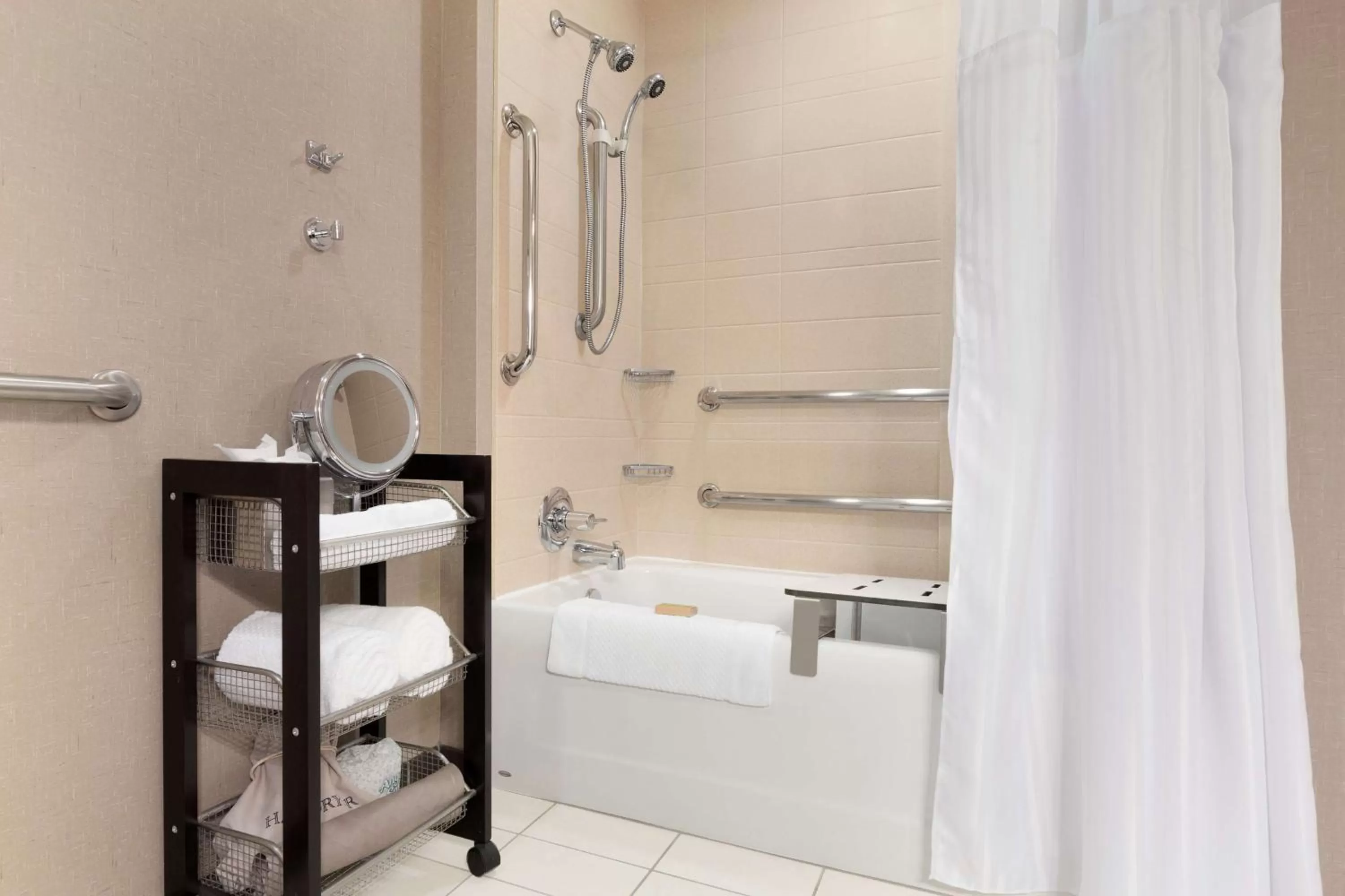 Bathroom, Bed in DoubleTree by Hilton Hotel Oklahoma City Airport