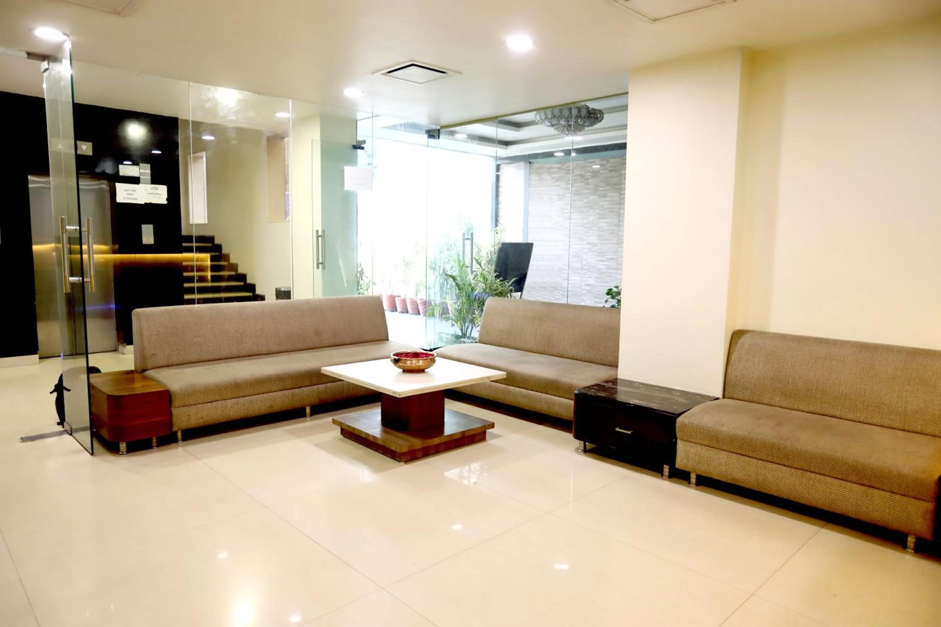 Lobby or reception in HOTEL BLUE PEARL