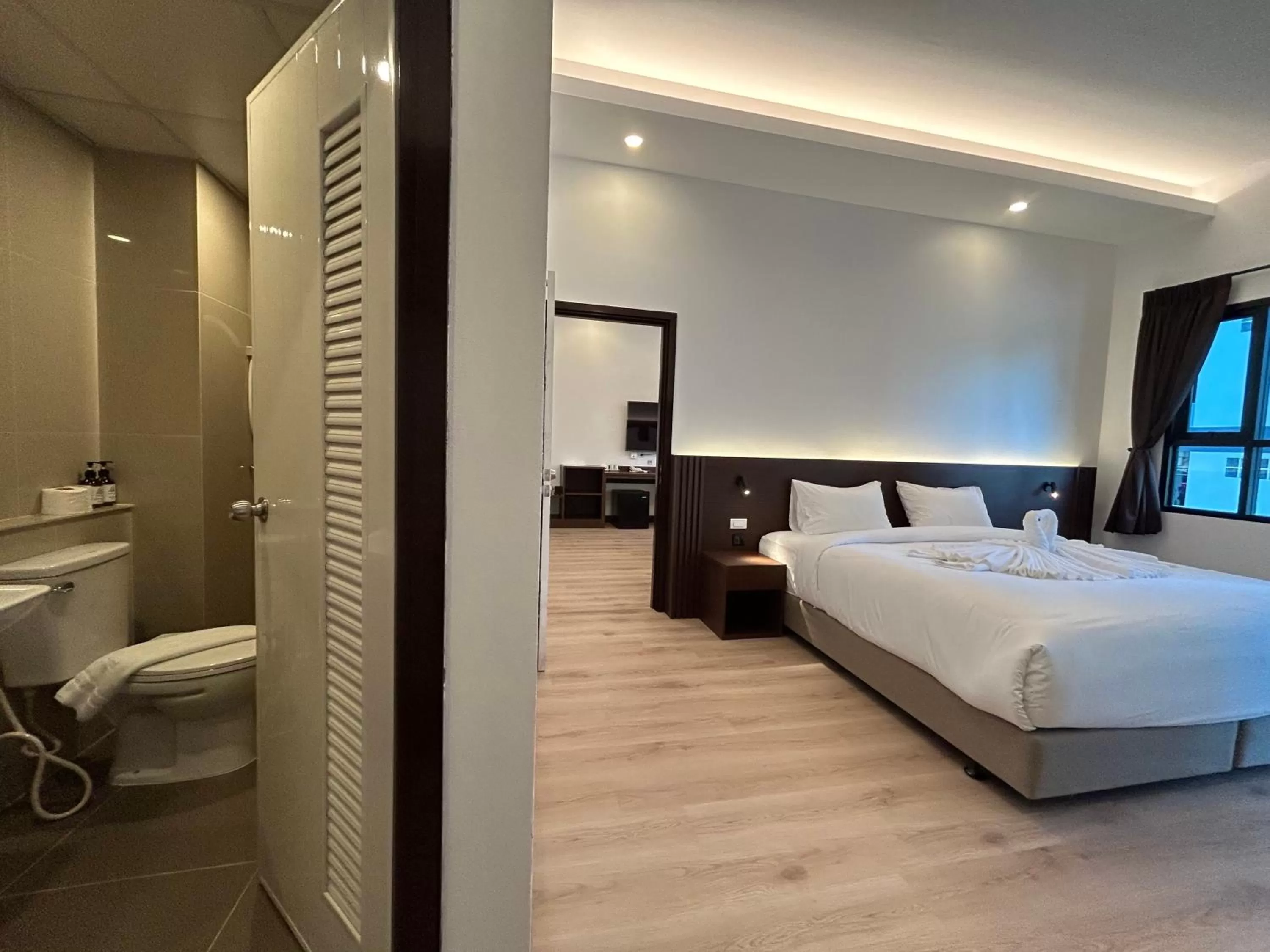 Photo of the whole room, Bed in GEEN Hotel Chonburi