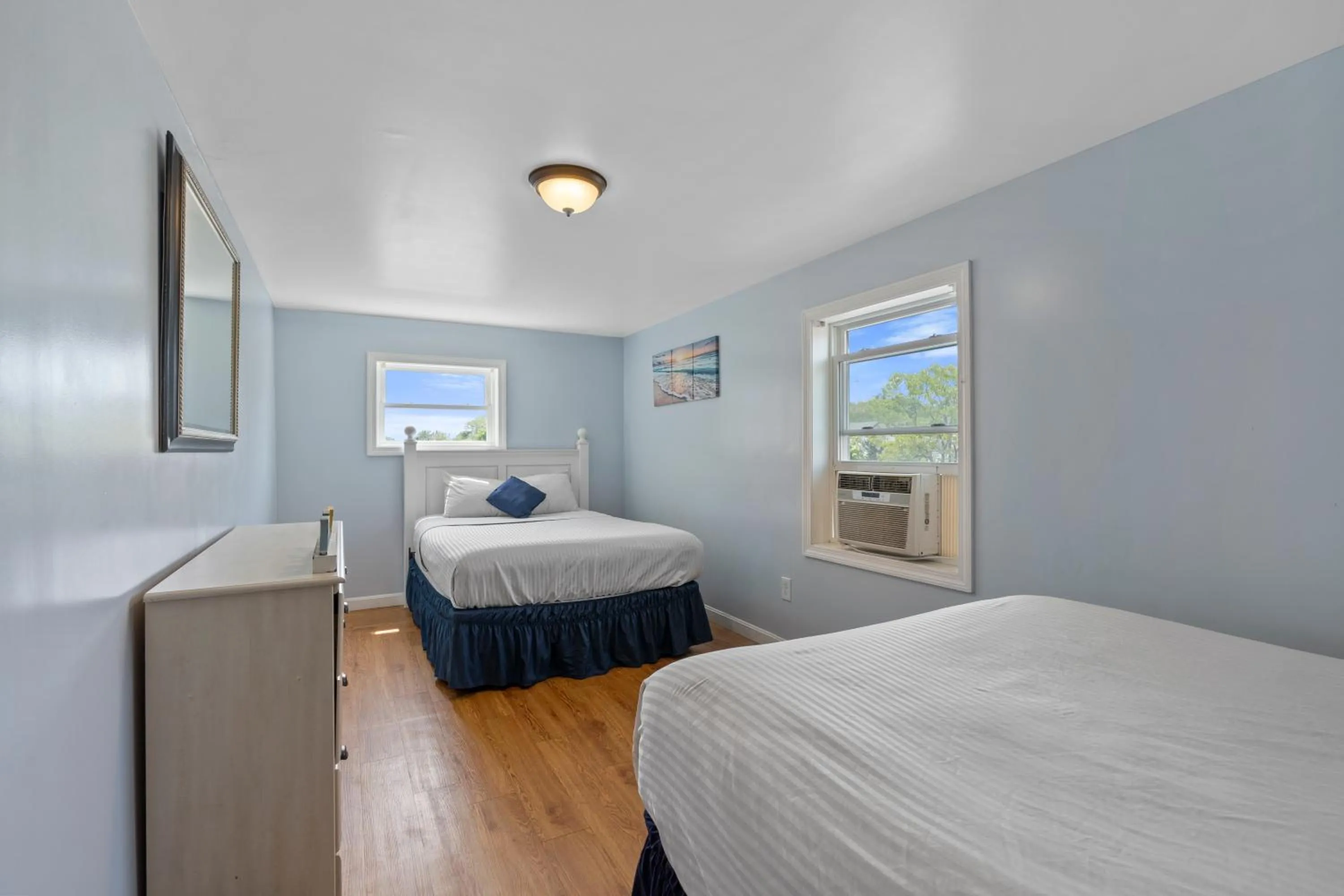 Bed in Mt Royal Motel