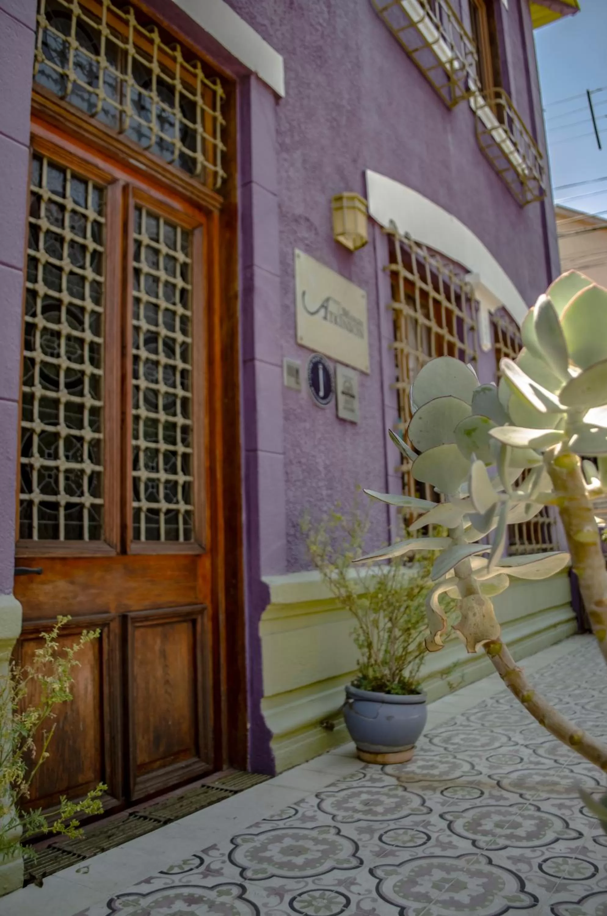 Off site in Hotel Manoir Atkinson