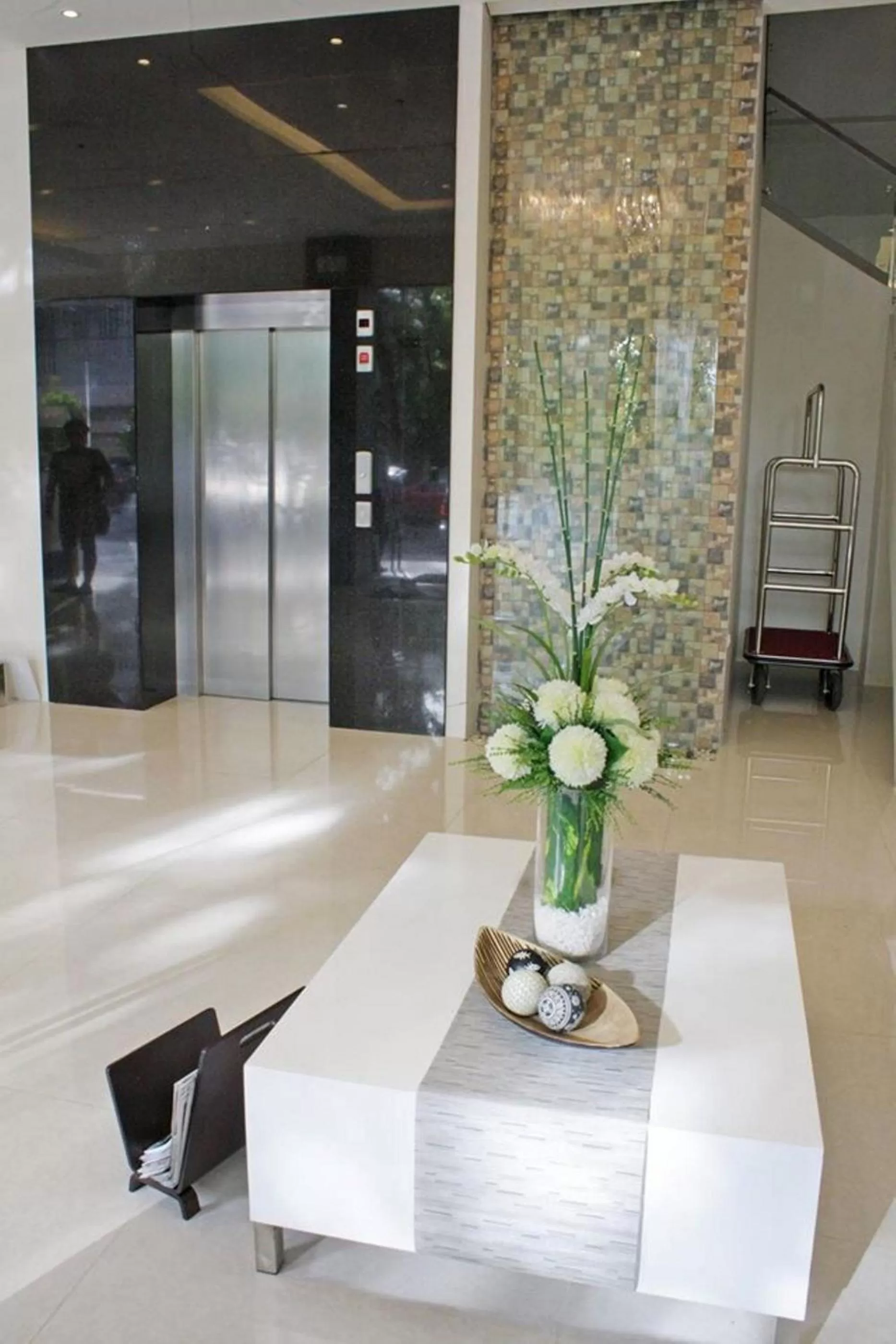 Lobby or reception in Hamersons Hotel Cebu