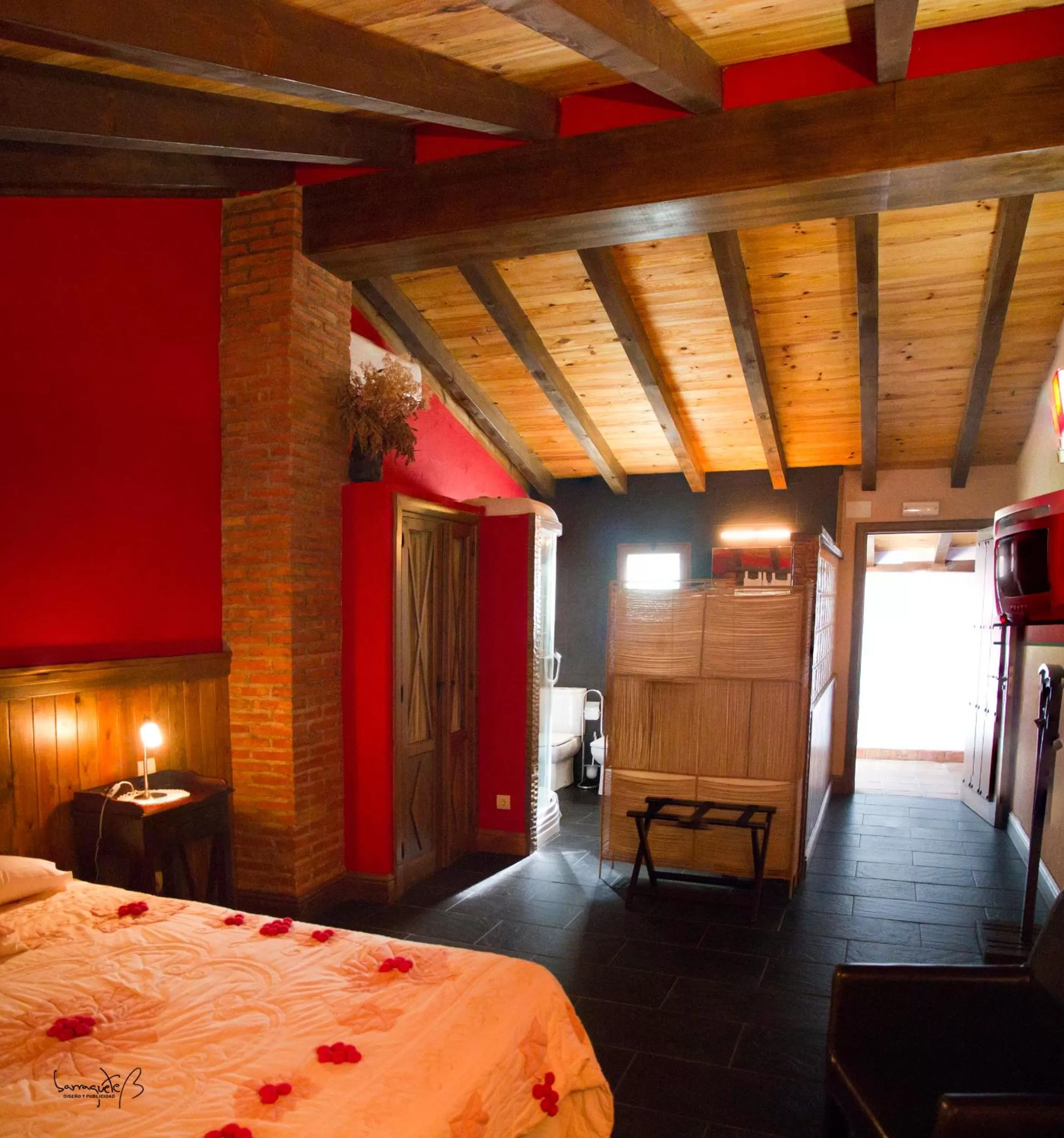 Photo of the whole room in La Casona del Abuelo Parra