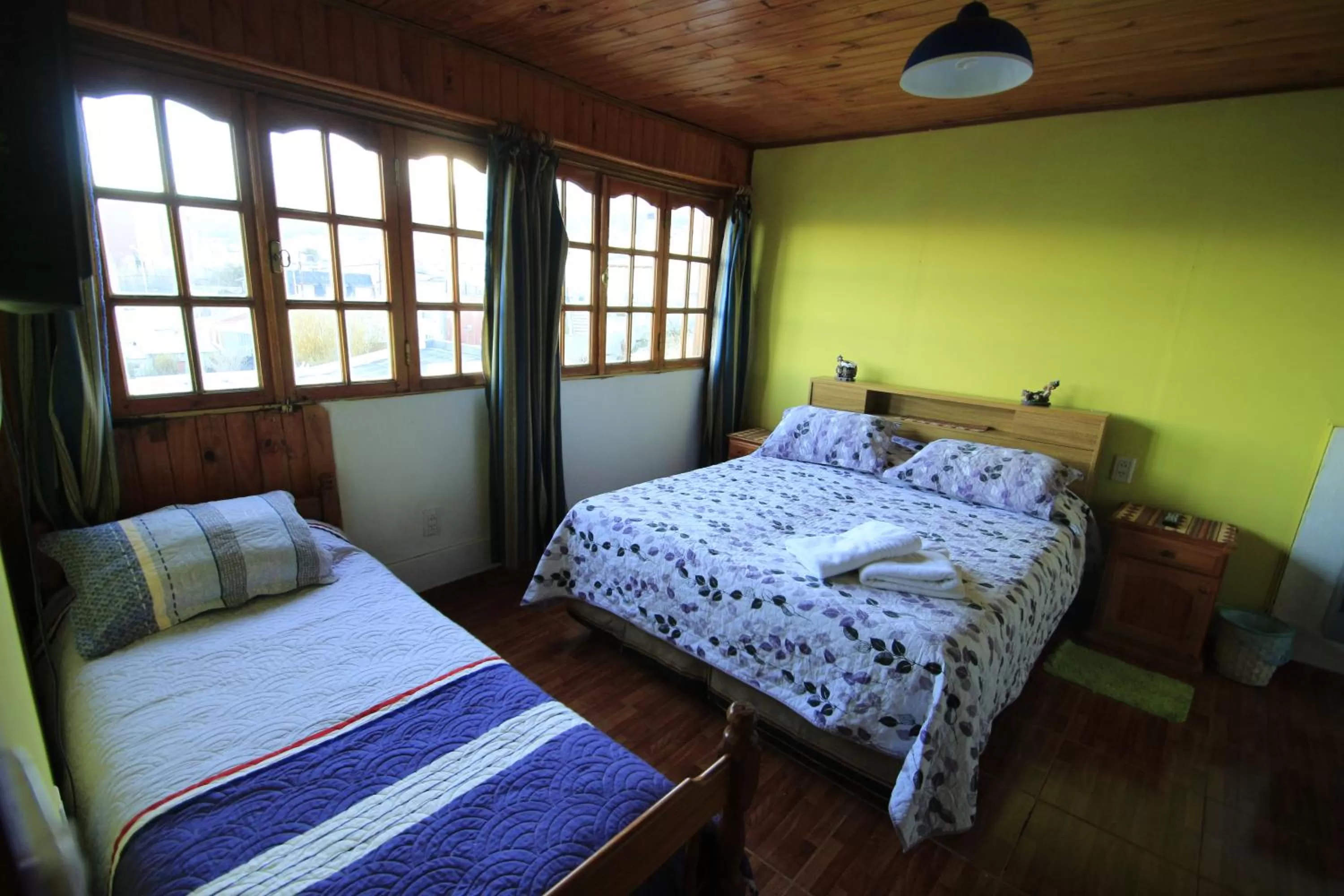 Triple Room with Shared Bathroom in B&B Nahuel en Ushuaia