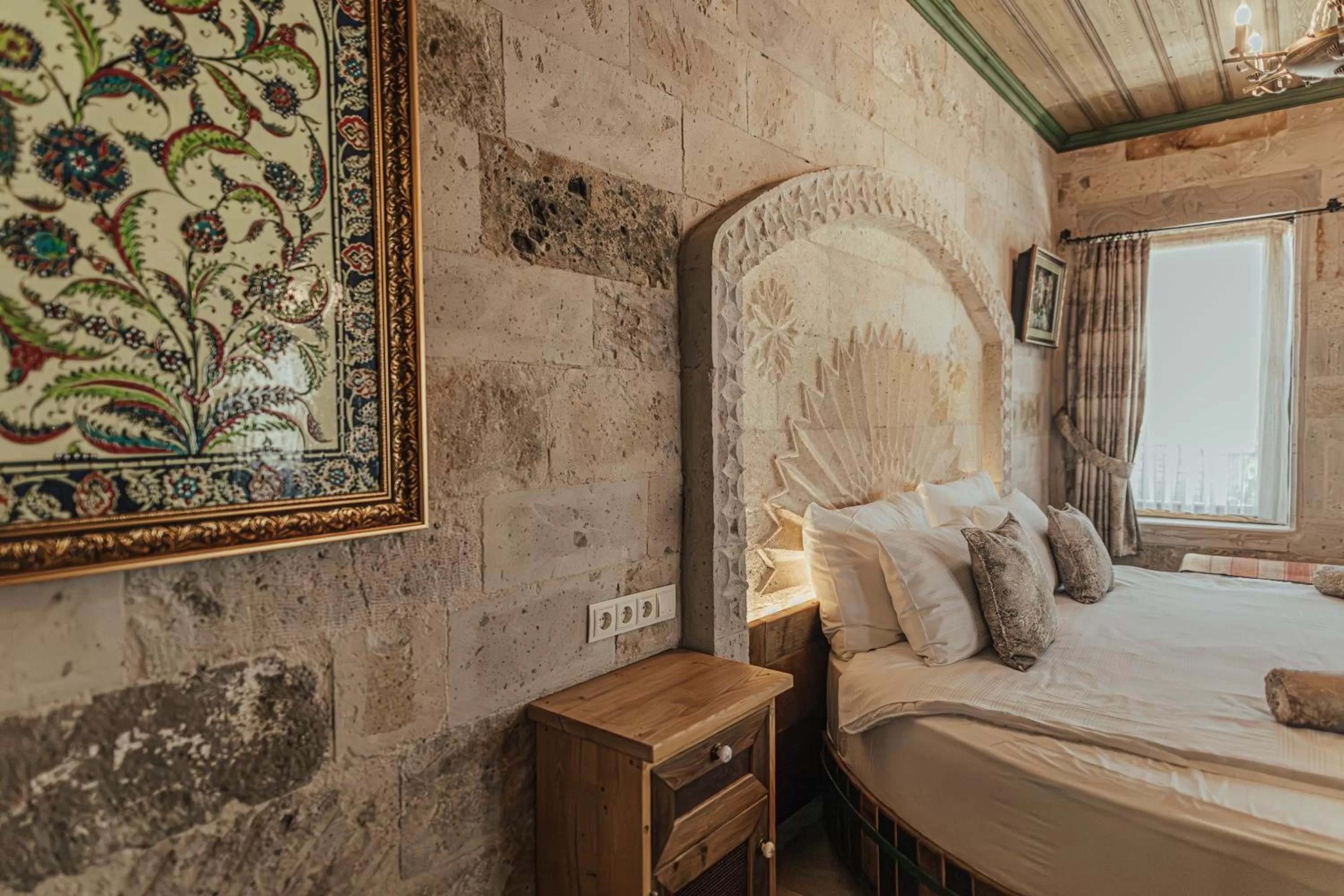 Bedroom, Bed in Şah Saray Cave Suites Halal Hotel