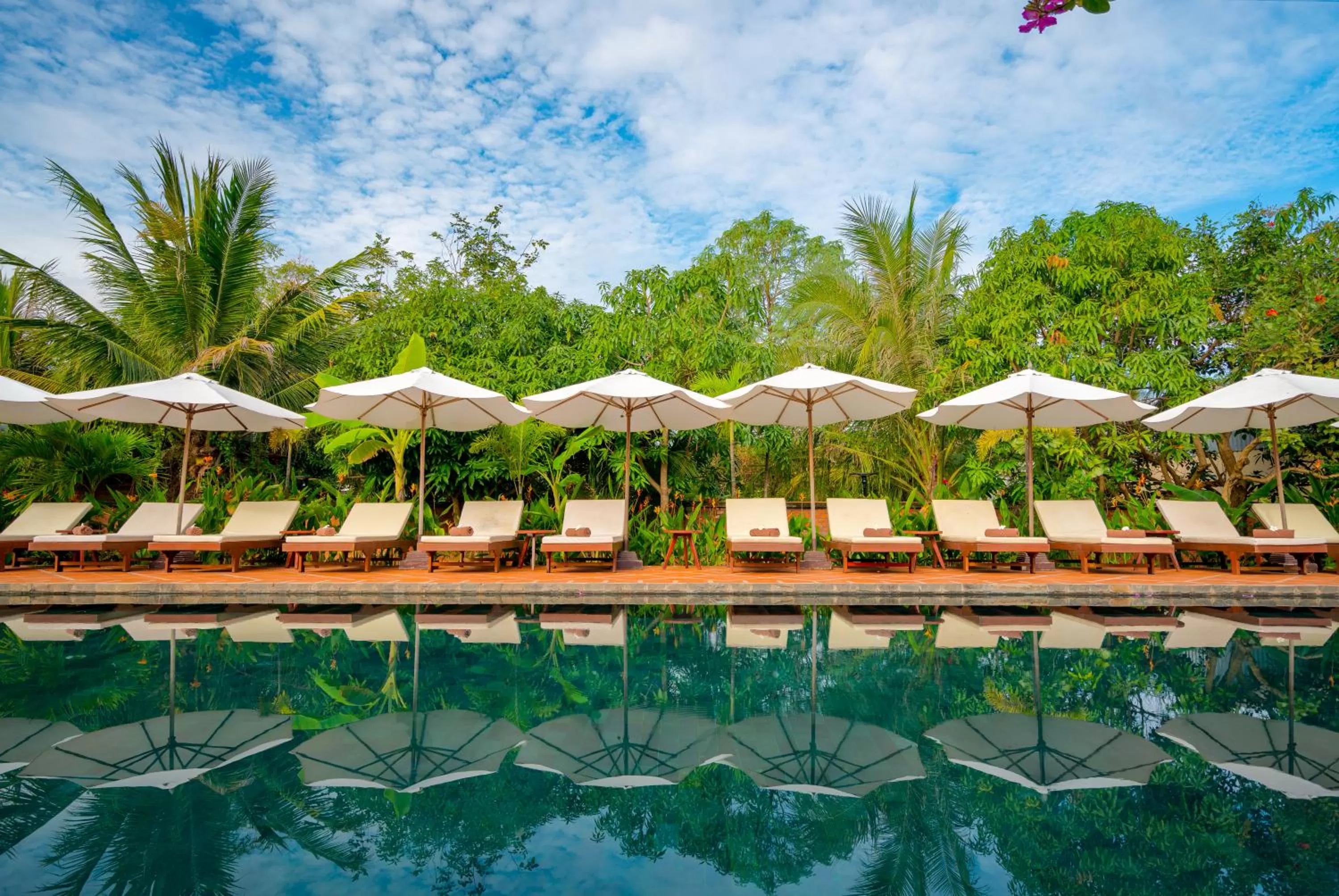 Swimming pool in Khmer House Resort