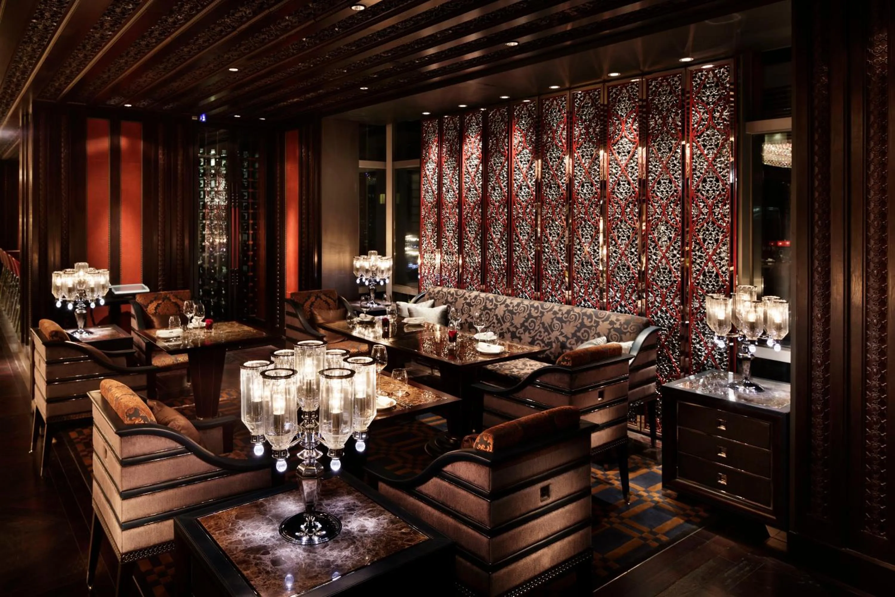 Lounge or bar in Four Seasons Hotel Beijing