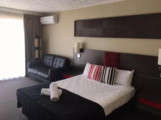 Bed in Outrigger Burleigh